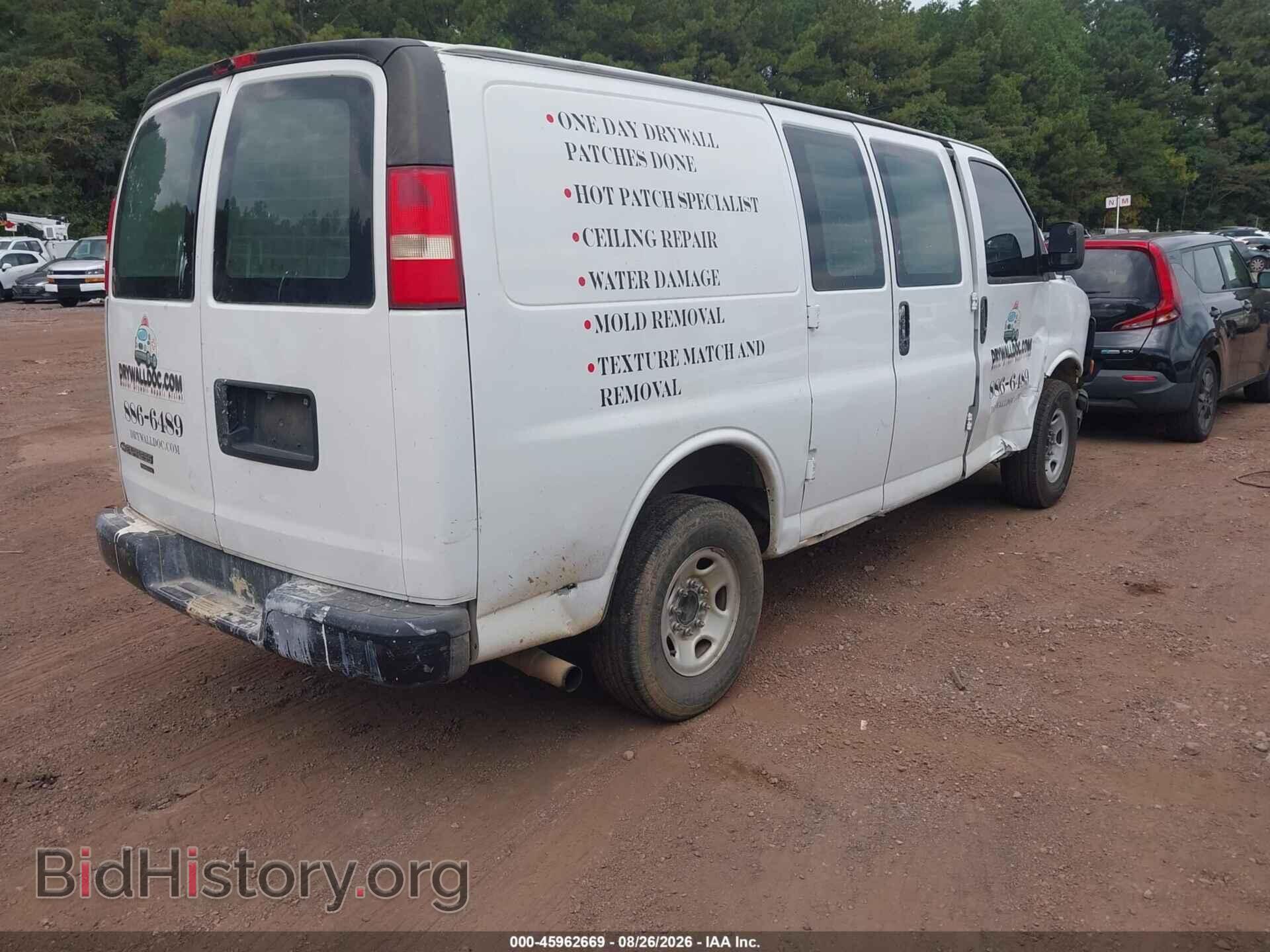 2013 CHEVROLET EXPRESS 2500 - VIN: 1GCWGFCA1D1154486 - Photo 4