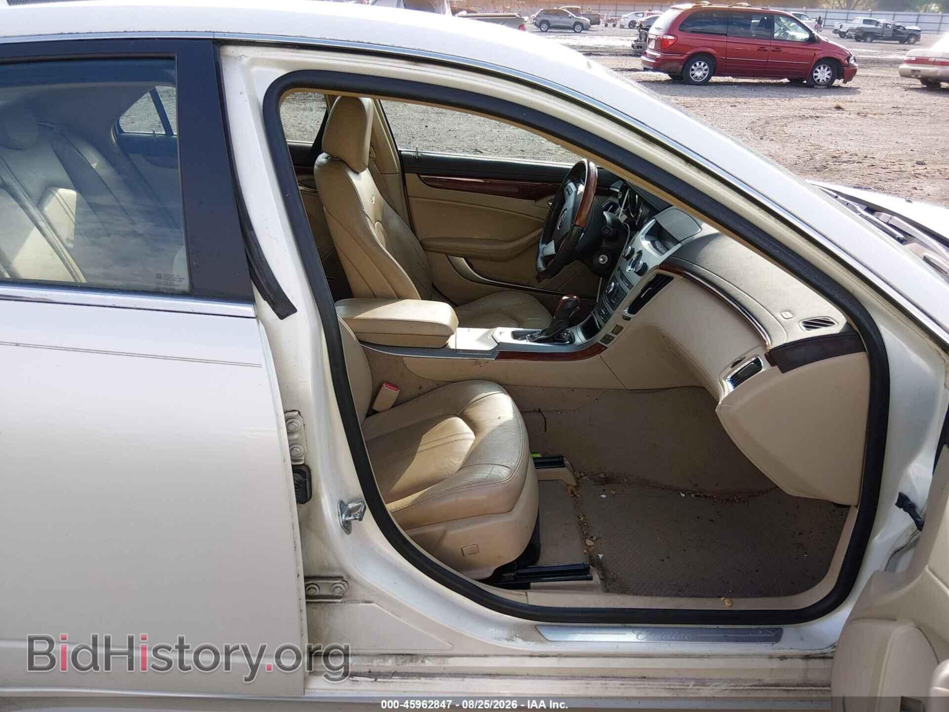 2011 CADILLAC CTS - VIN: 1G6DE5EY7B0104196 - Photo 5