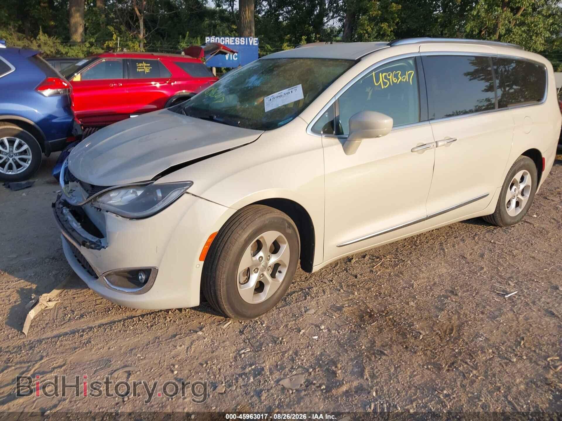 2017 CHRYSLER PACIFICA - VIN: 2C4RC1EG6HR752555 - Фото 2