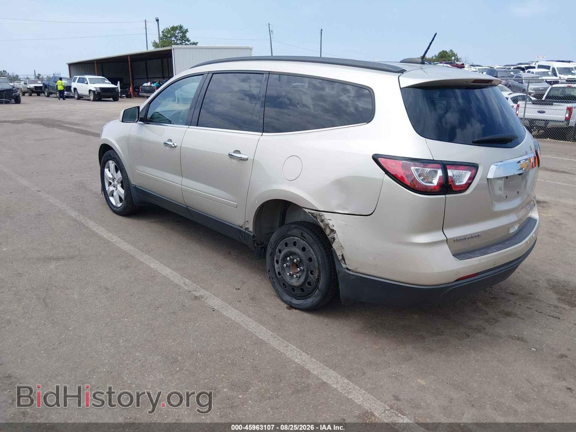 2017 CHEVROLET TRAVERSE - VIN: 1GNKRGKD1HJ224429 - Фото 3