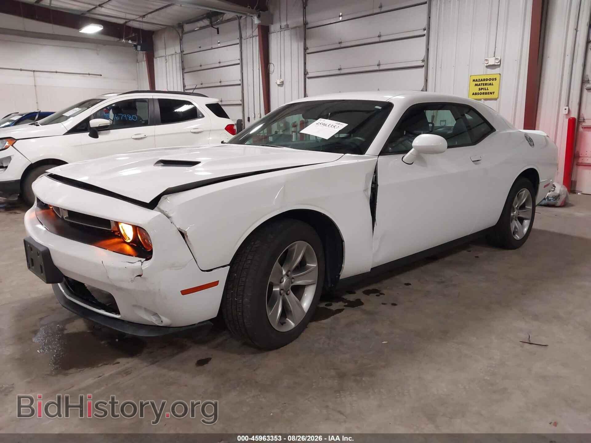 2018 DODGE CHALLENGER - VIN: 2C3CDZAG1JH322049 - Photo 2