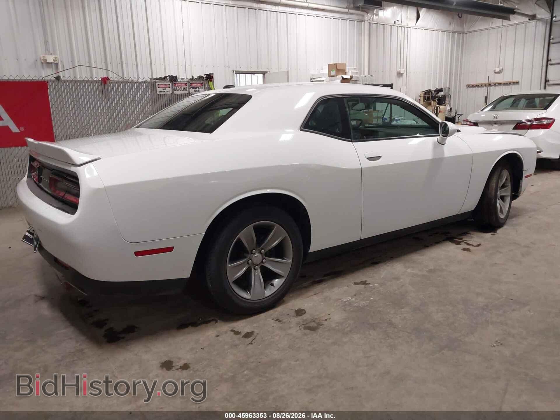 2018 DODGE CHALLENGER - VIN: 2C3CDZAG1JH322049 - Photo 4