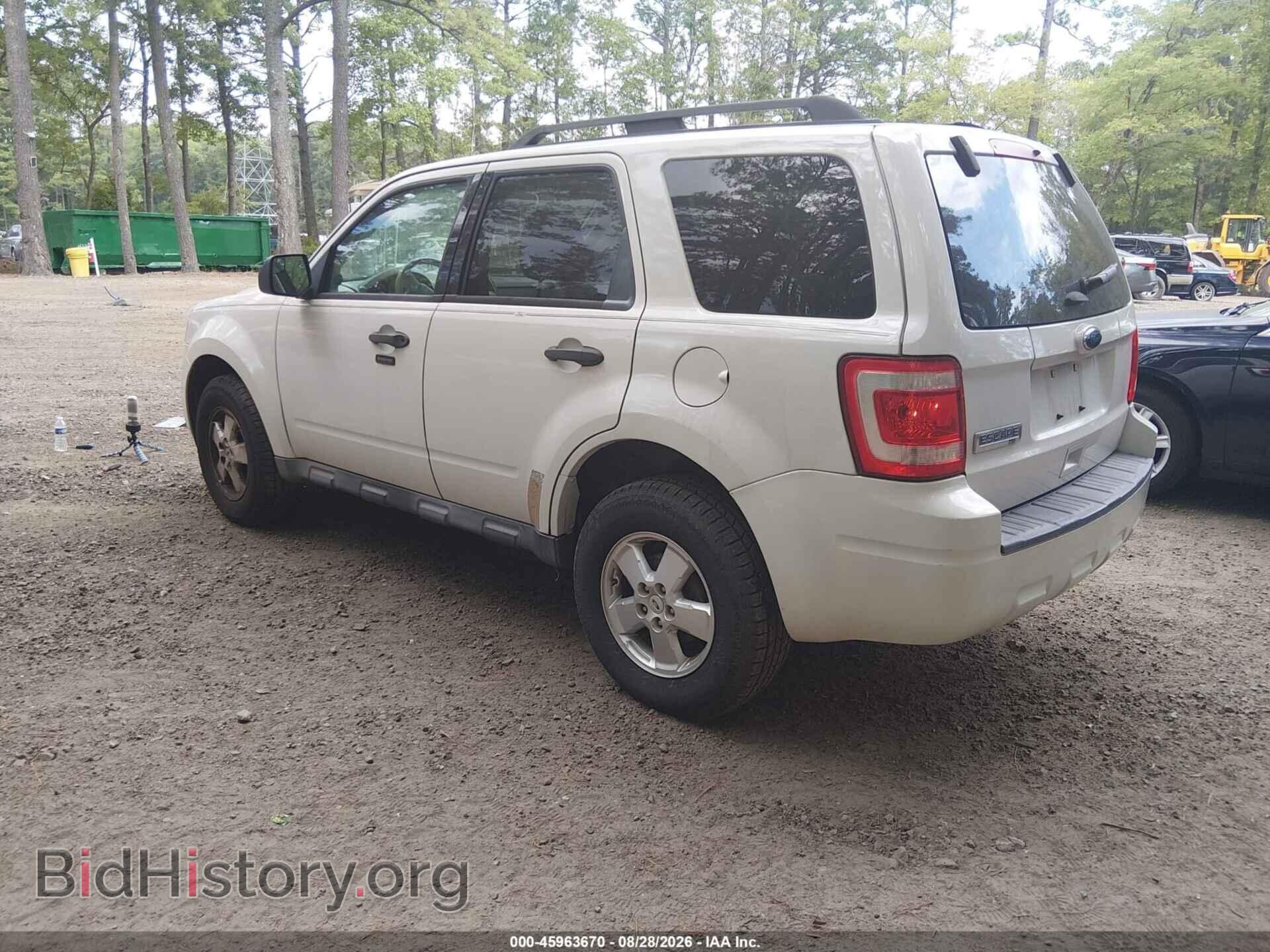 2011 FORD ESCAPE - VIN: 1FMCU9D77BKC11583 - Фото 3