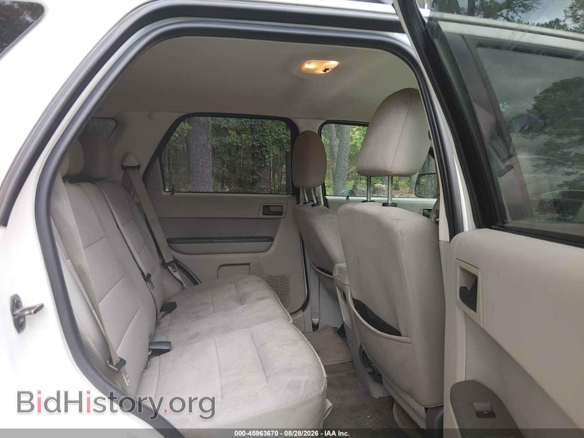 2011 FORD ESCAPE - VIN: 1FMCU9D77BKC11583 - Фото 8