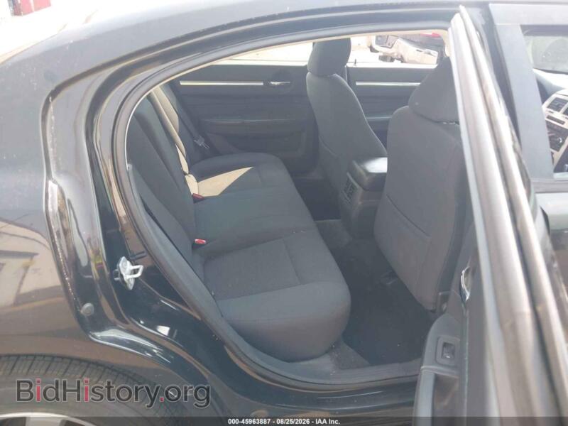 2010 Dodge CHARGER (VIN 2B3CA3CV2AH307848) — photo 8 of 17