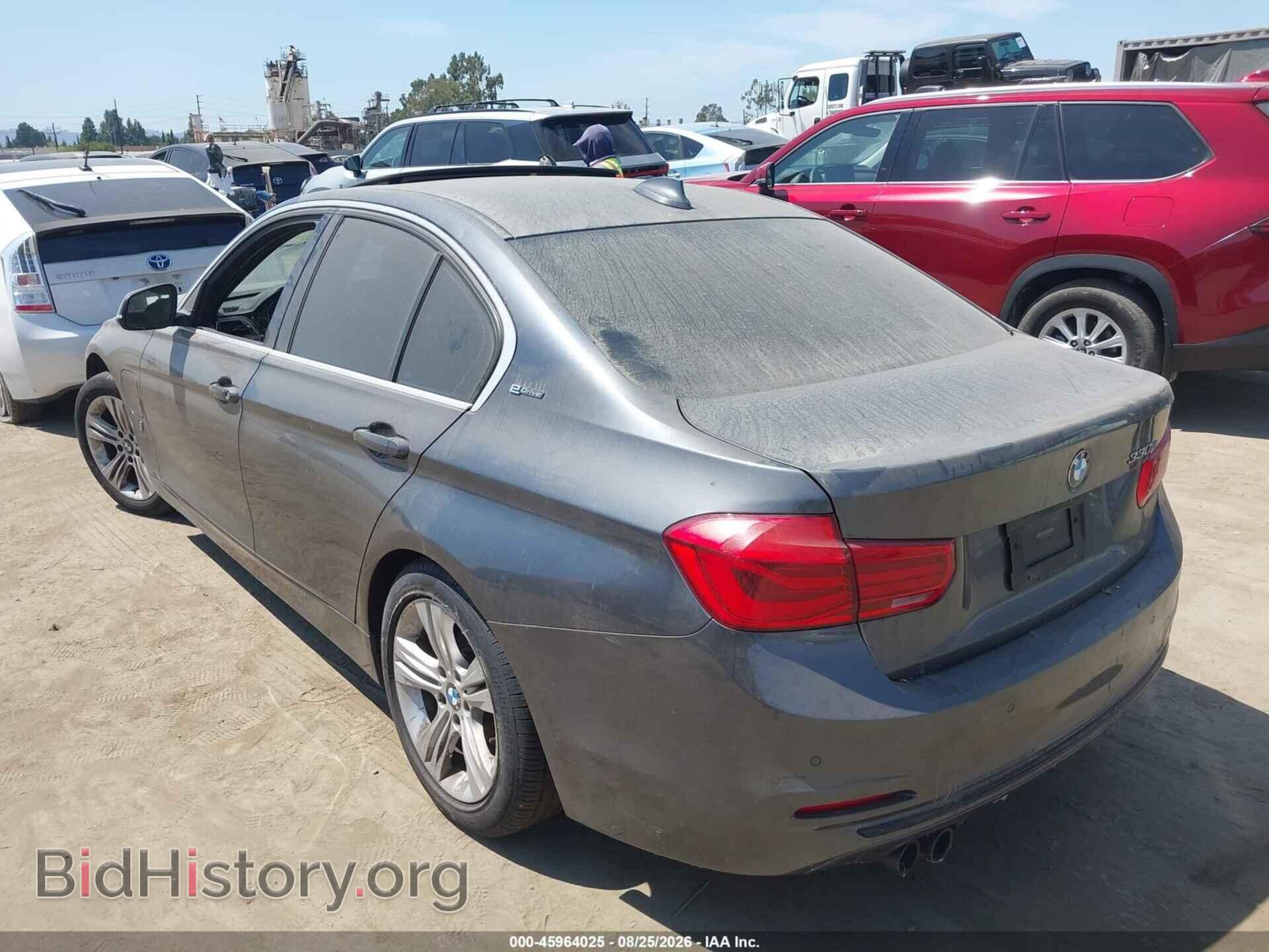 2017 BMW 330E - VIN: WBA8E1C37HA156586 - Photo 3