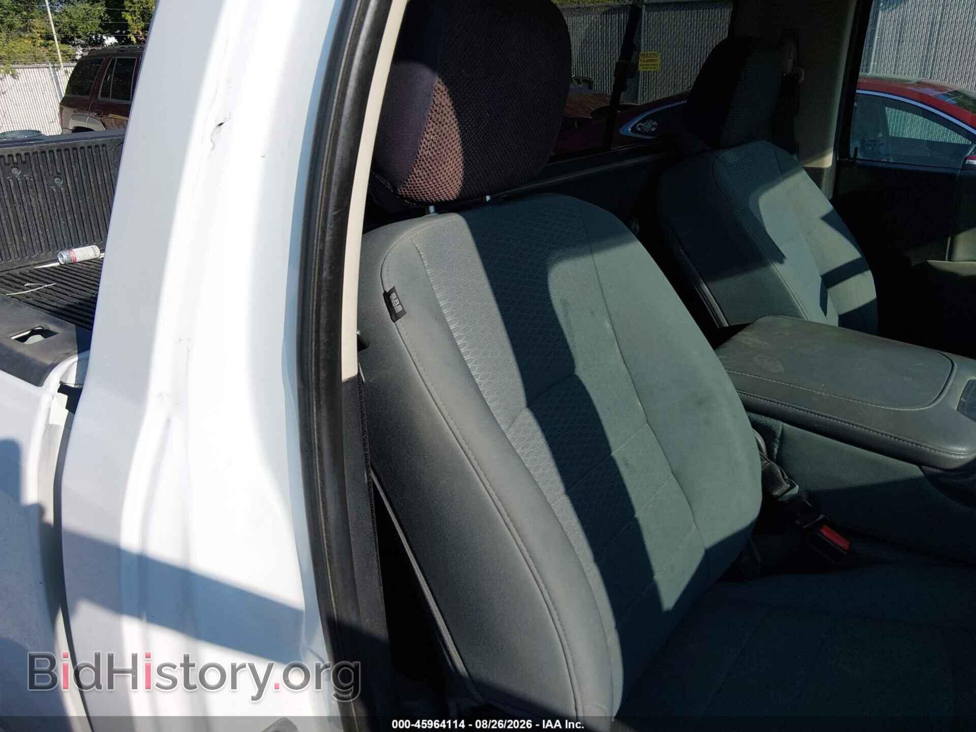 2014 RAM 1500 - VIN: 3C6JR6DT3EG190677 - Фото 8