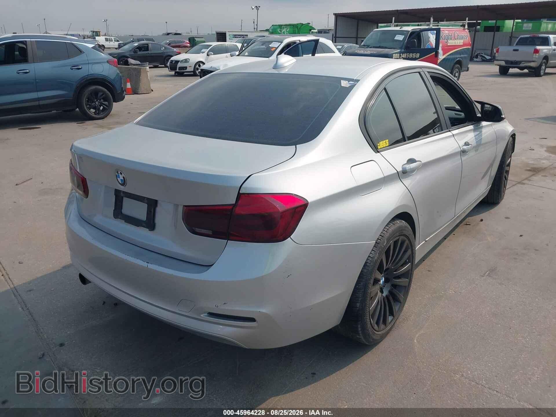 2016 BMW 320I - VIN: WBA8E1G57GNT36394 - Фото 4