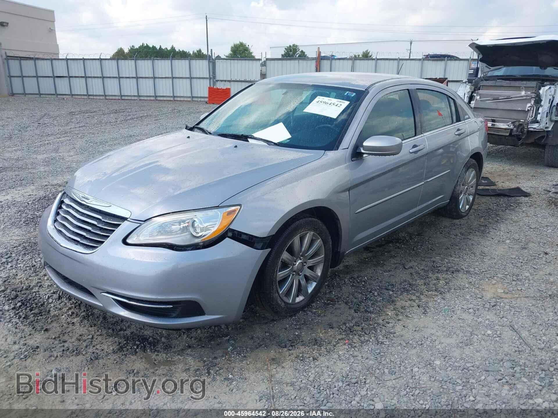 2014 CHRYSLER 200 - VIN: 1C3CCBBB2EN236789 - Photo 2