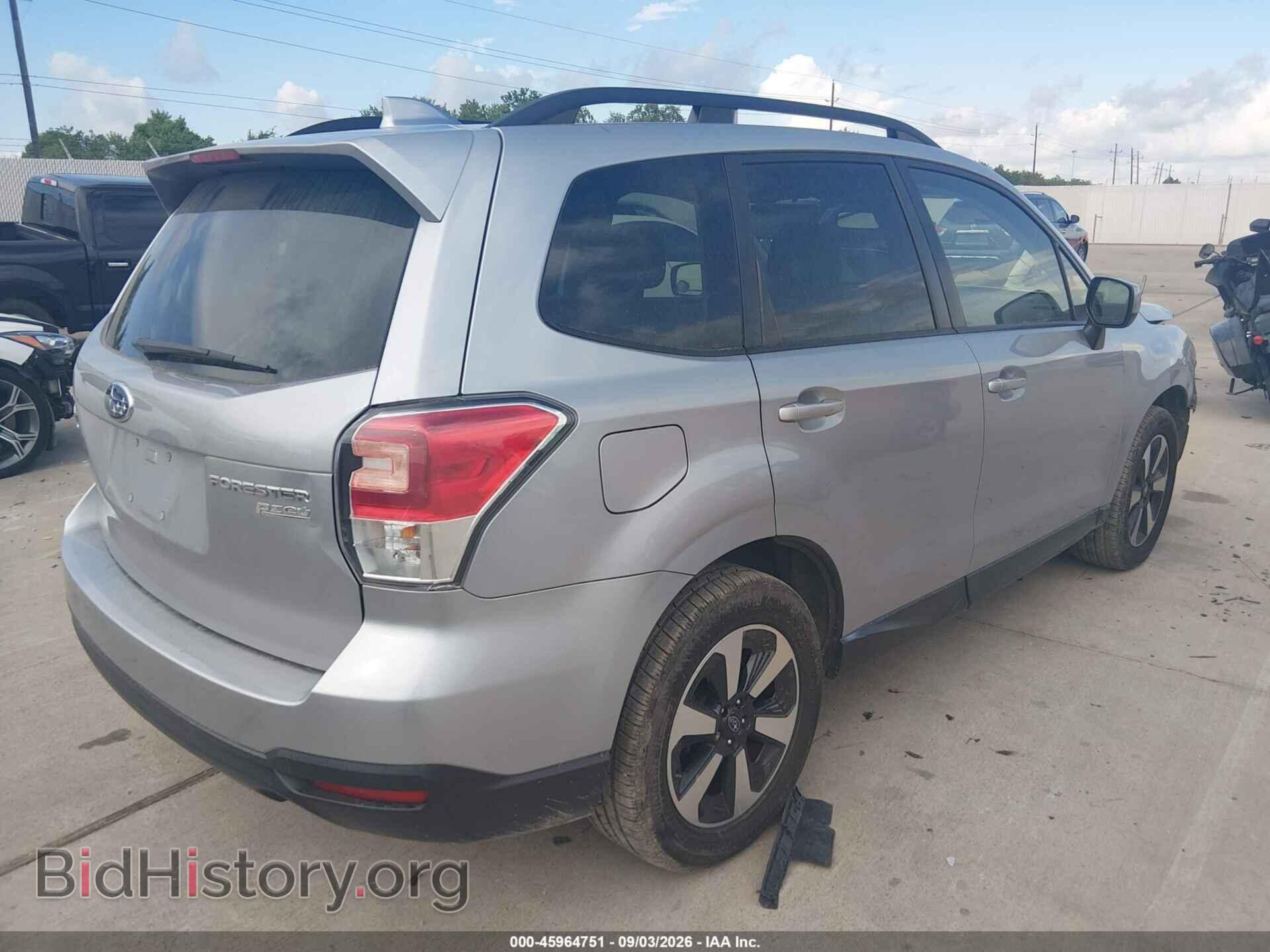 2017 SUBARU FORESTER - VIN: JF2SJAEC4HH496806 - Photo 4