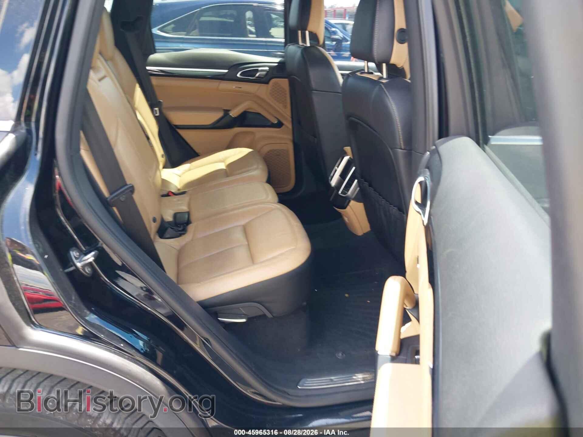2016 PORSCHE CAYENNE - VIN: WP1AB2A24GLA94224 - Фото 8