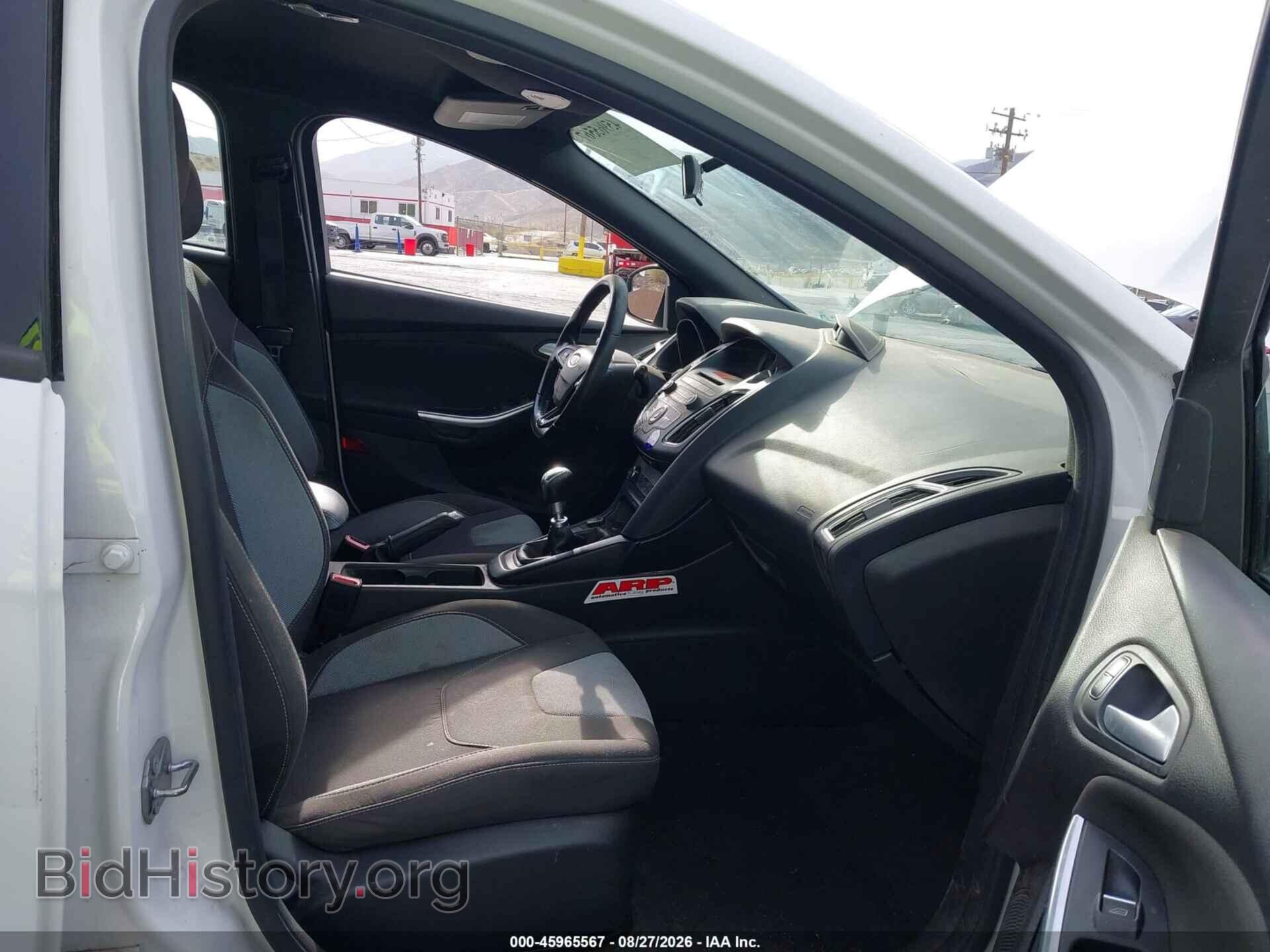 2017 FORD FOCUS ST - VIN: 1FADP3L9XHL308558 - Photo 5