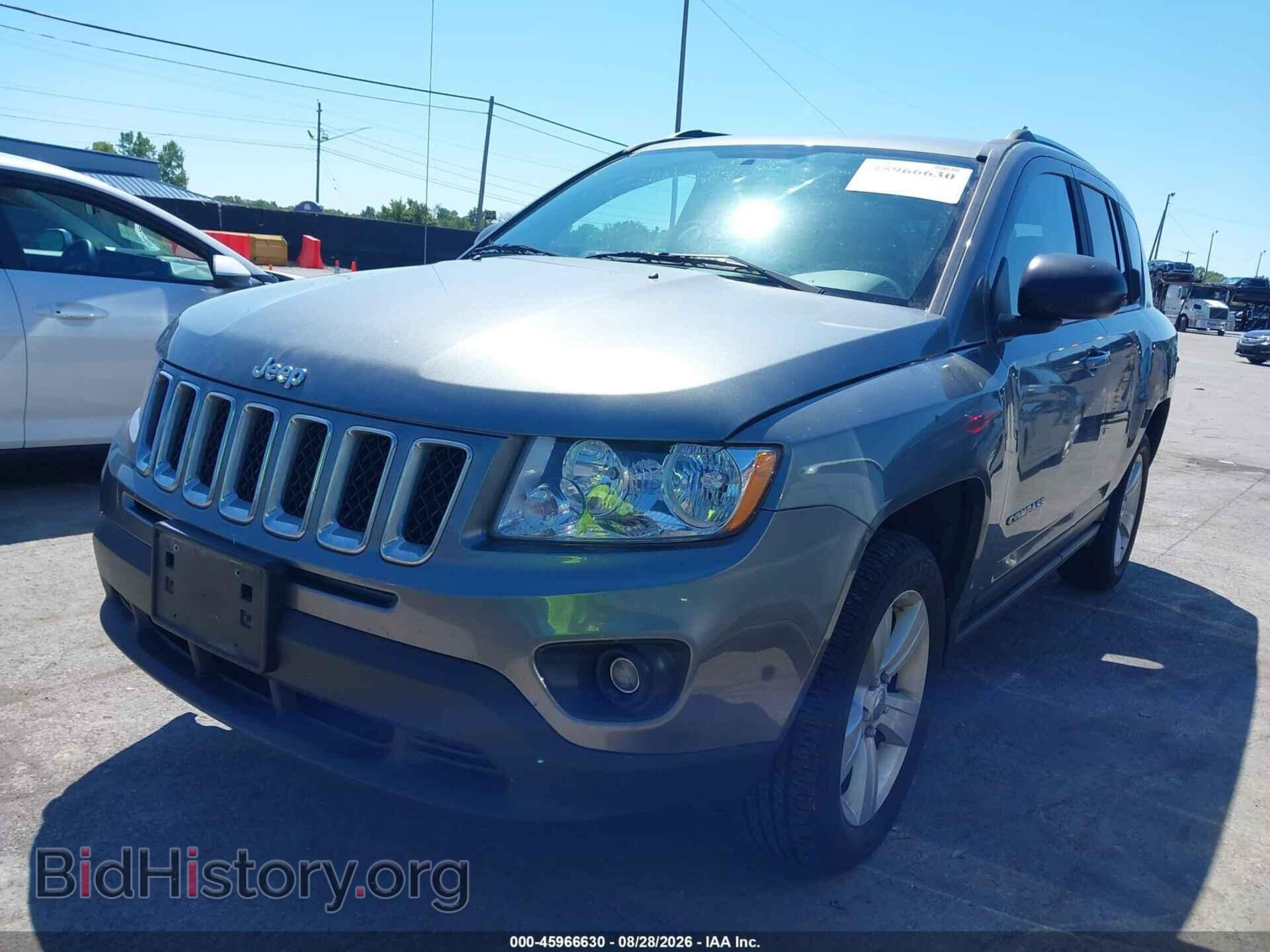 2011 JEEP COMPASS - VIN: 1J4NF1FB8BD235190 - Photo 2