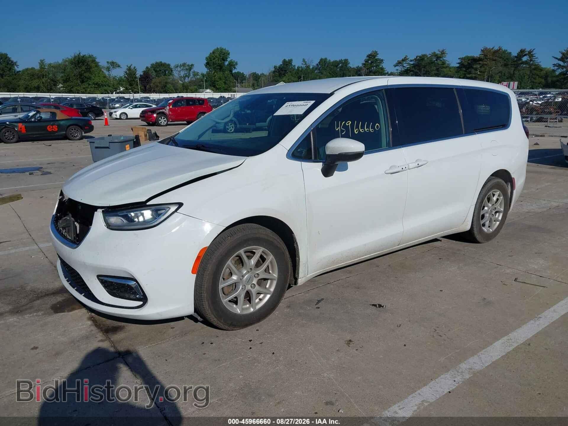 2023 CHRYSLER PACIFICA - VIN: 2C4RC1BG9PR616018 - Photo 2