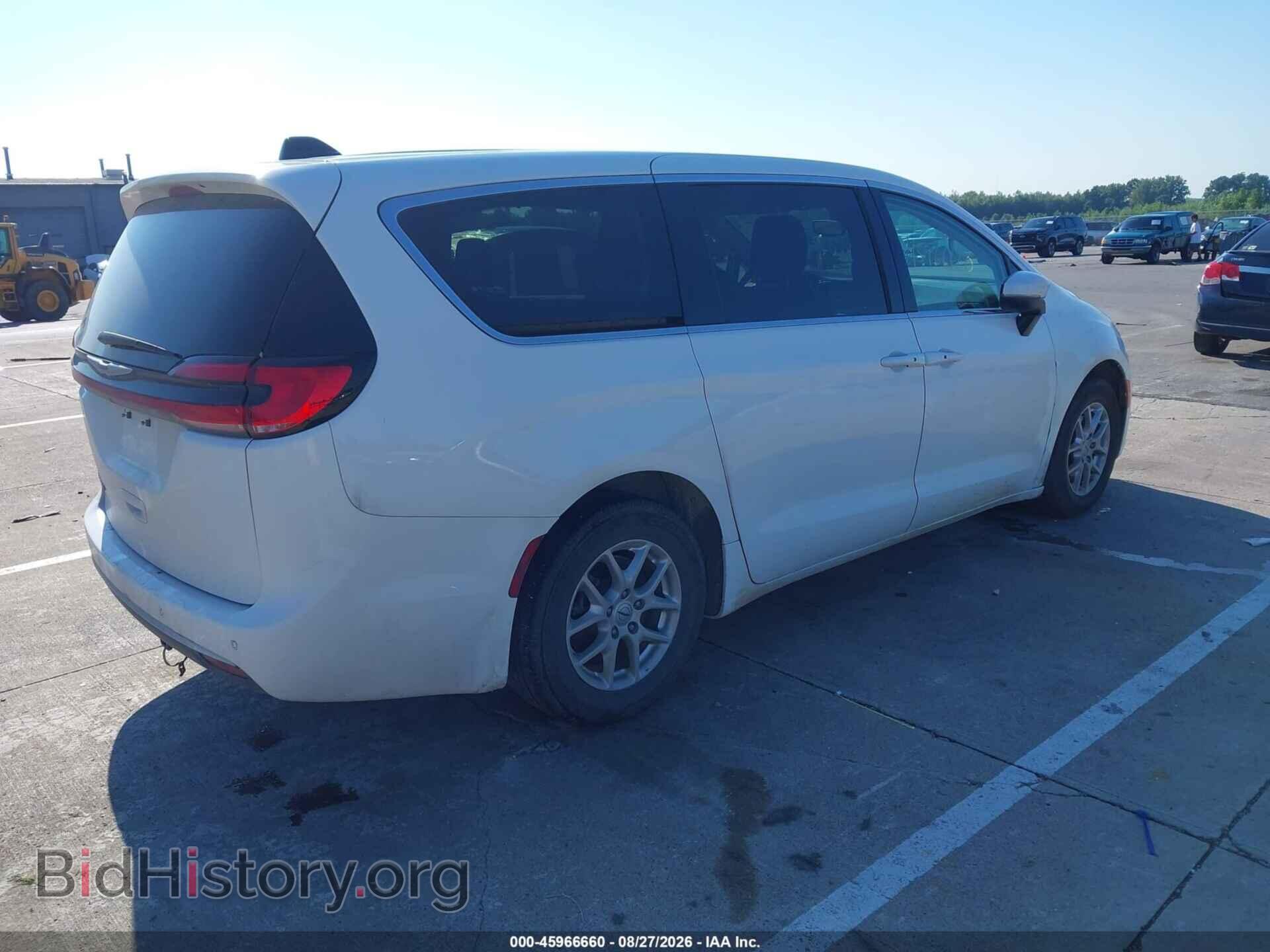 2023 CHRYSLER PACIFICA - VIN: 2C4RC1BG9PR616018 - Photo 4