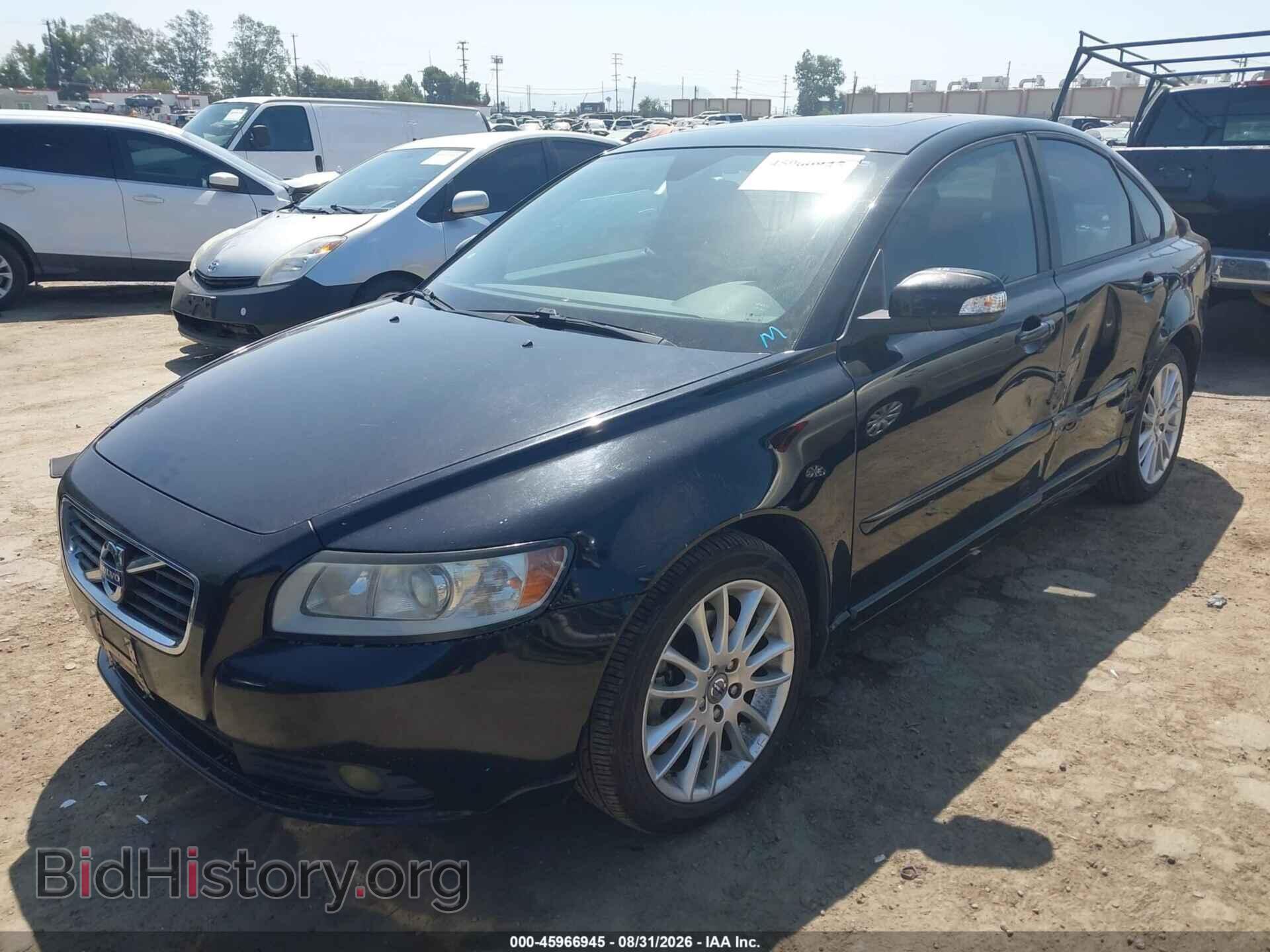 2011 VOLVO S40 - VIN: YV1672MS7B2542372 - Фото 2