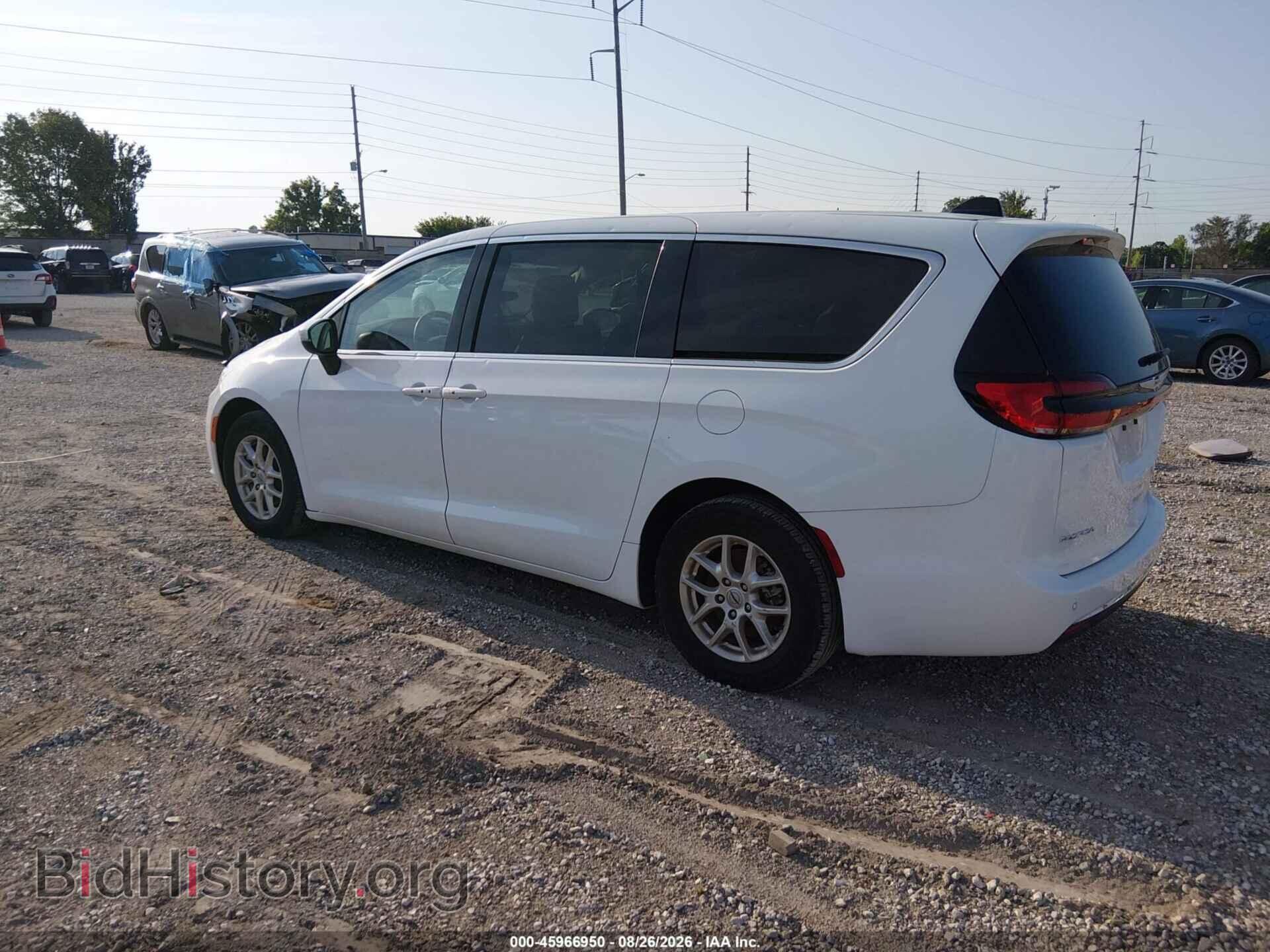 2023 CHRYSLER PACIFICA - VIN: 2C4RC1BGXPR625097 - Photo 3