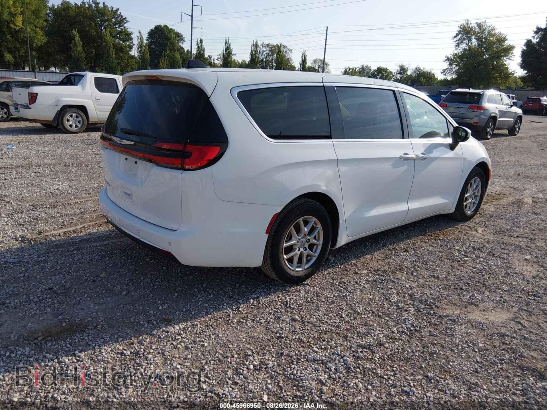 2023 CHRYSLER PACIFICA - VIN: 2C4RC1BGXPR625097 - Photo 4