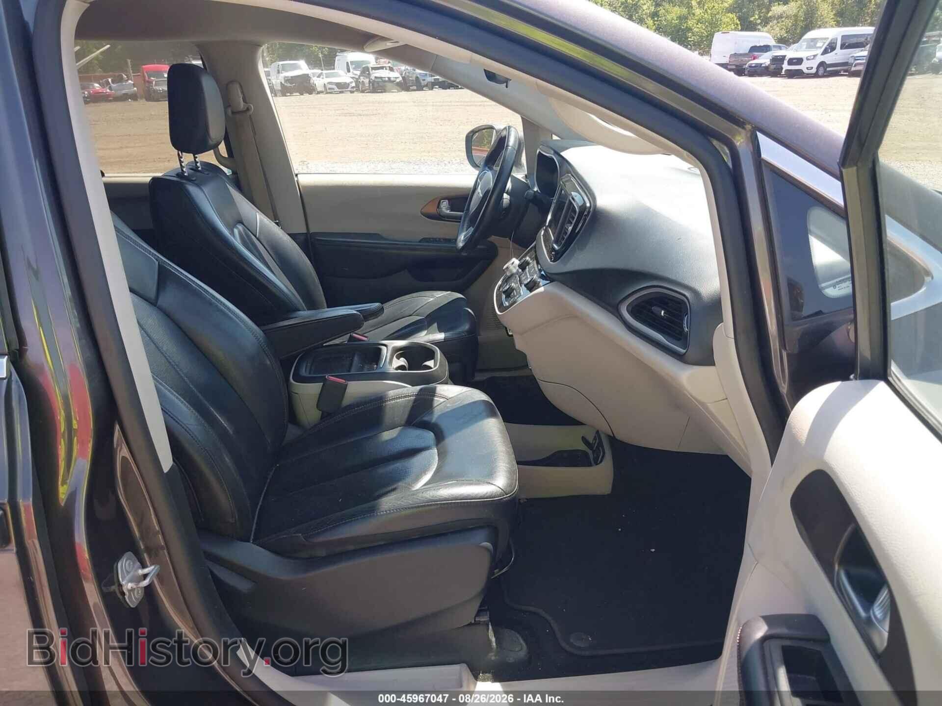 2018 CHRYSLER PACIFICA - VIN: 2C4RC1BG9JR124421 - Фото 5