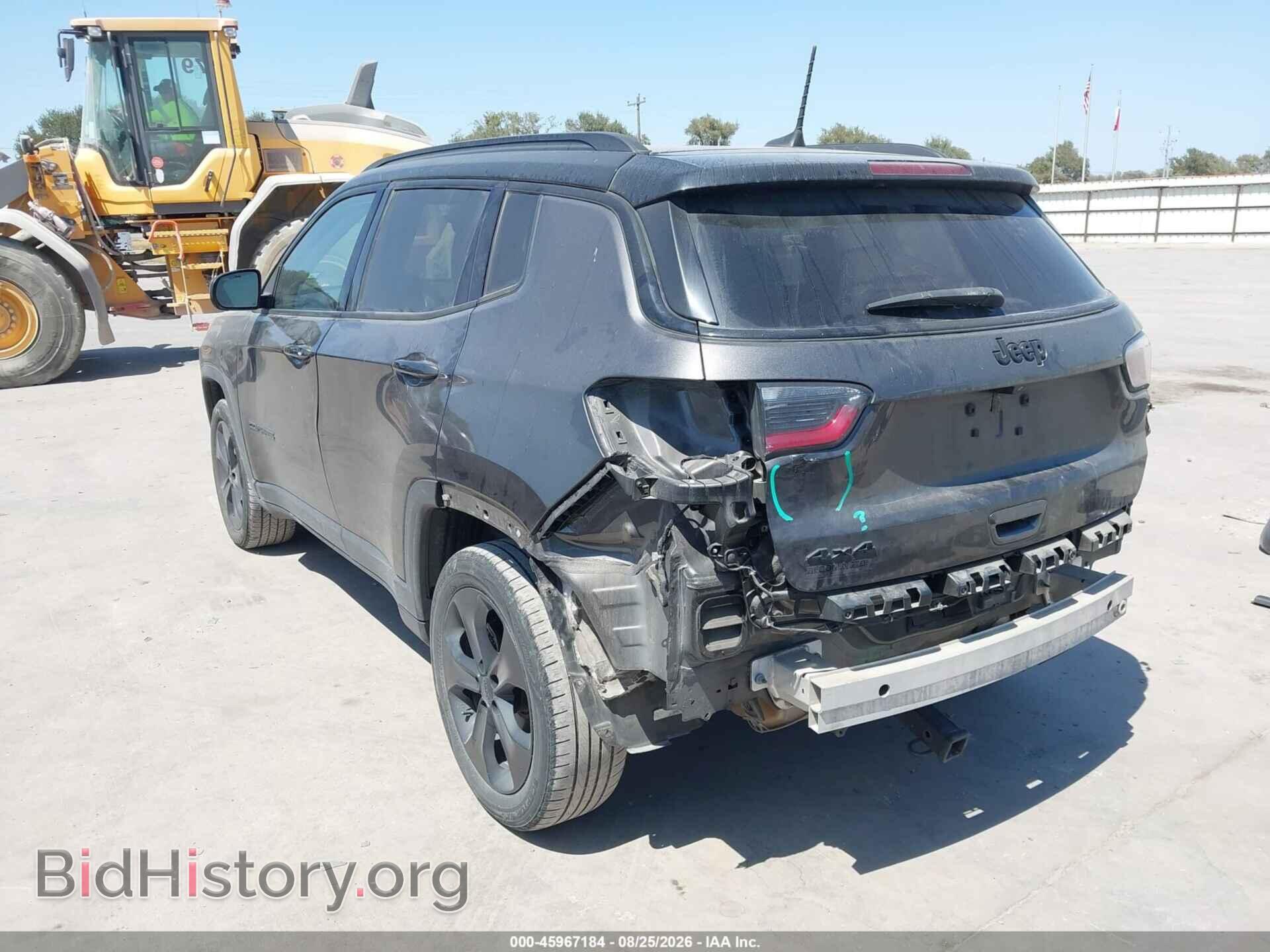 2019 JEEP COMPASS - VIN: 3C4NJDBB7KT689579 - Фото 3