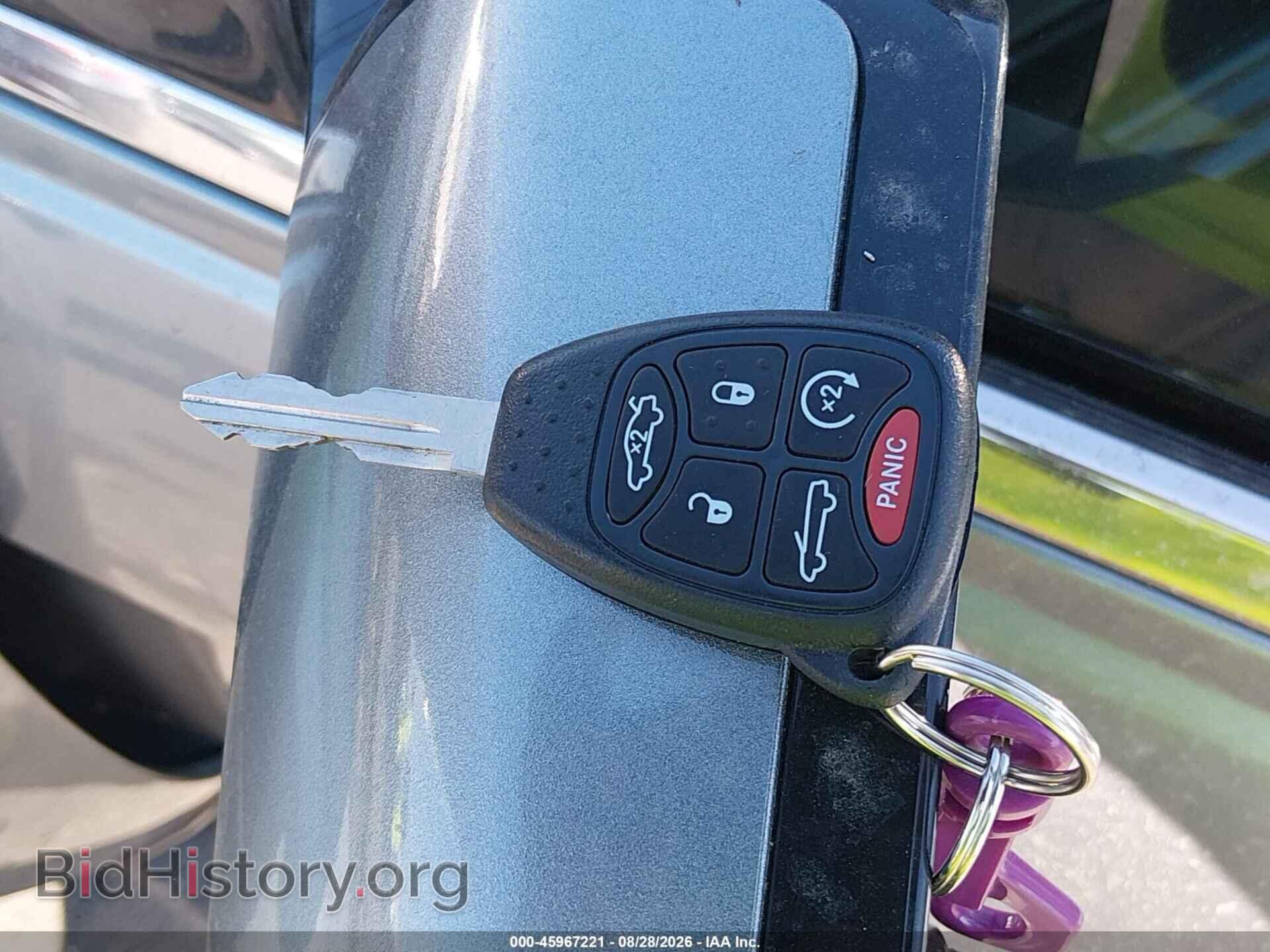 2008 CHRYSLER SEBRING - VIN: 1C3LC55R98N643409 - Фото 11