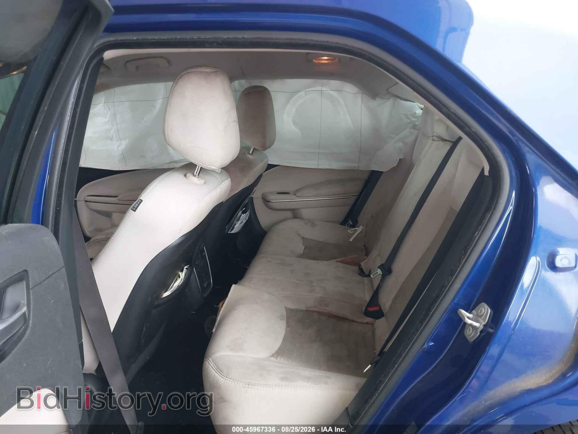 2019 CHRYSLER 300 - VIN: 2C3CCAAG8KH710966 - Photo 8
