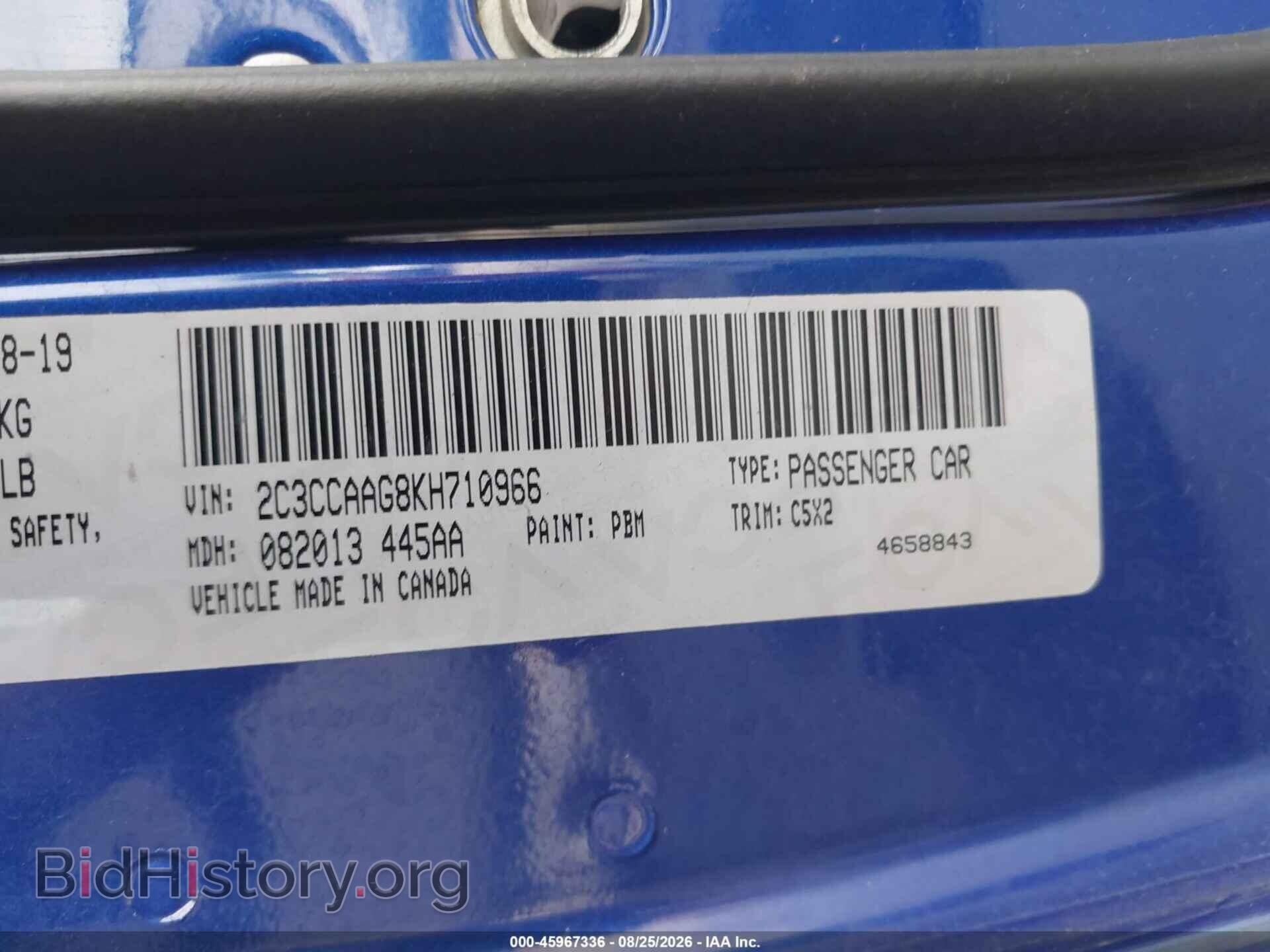 2019 CHRYSLER 300 - VIN: 2C3CCAAG8KH710966 - Photo 9