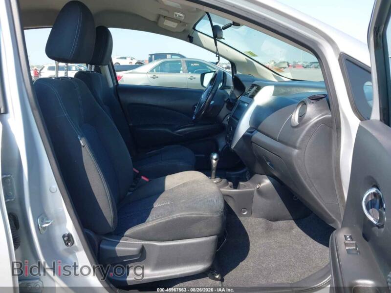 2019 Nissan VERSA NOTE (VIN 3N1CE2CPXKL361165) — photo 5 of 17