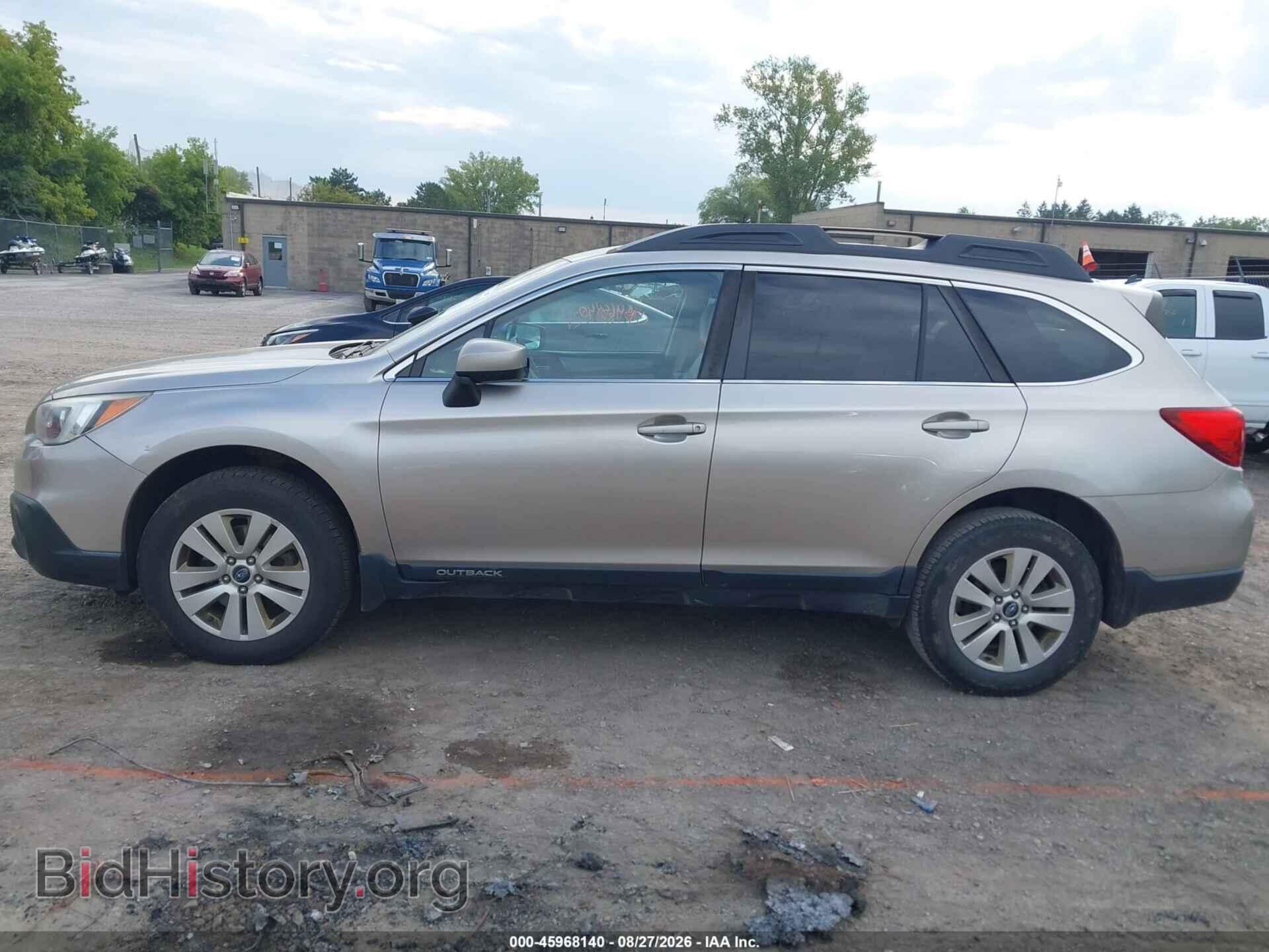2017 SUBARU OUTBACK - VIN: 4S4BSACC4H3305330 - Фото 14