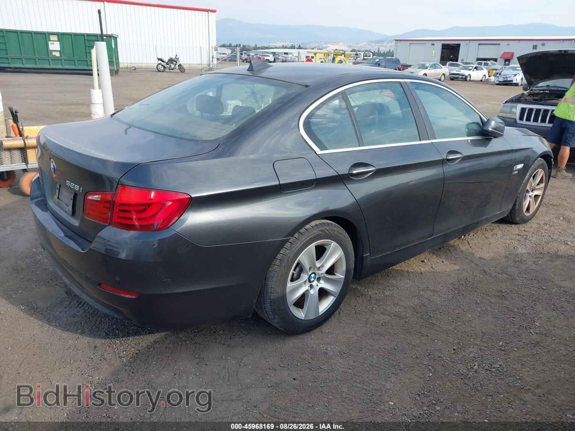 2012 BMW 528I - VIN: WBAXH5C55CDW09557 - Фото 4