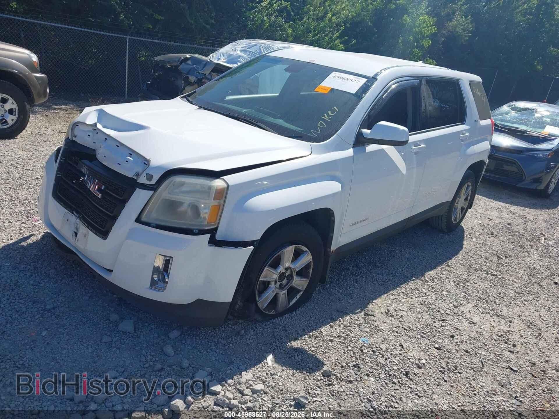 2011 GMC TERRAIN - VIN: 2CTALMECXB6434446 - Photo 2