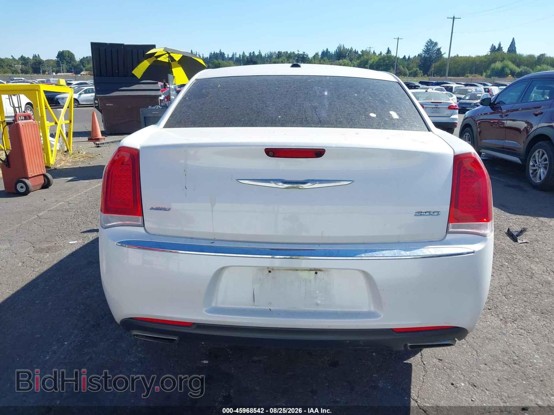 2015 CHRYSLER 300 - VIN: 2C3CCARG1FH792887 - Фото 16