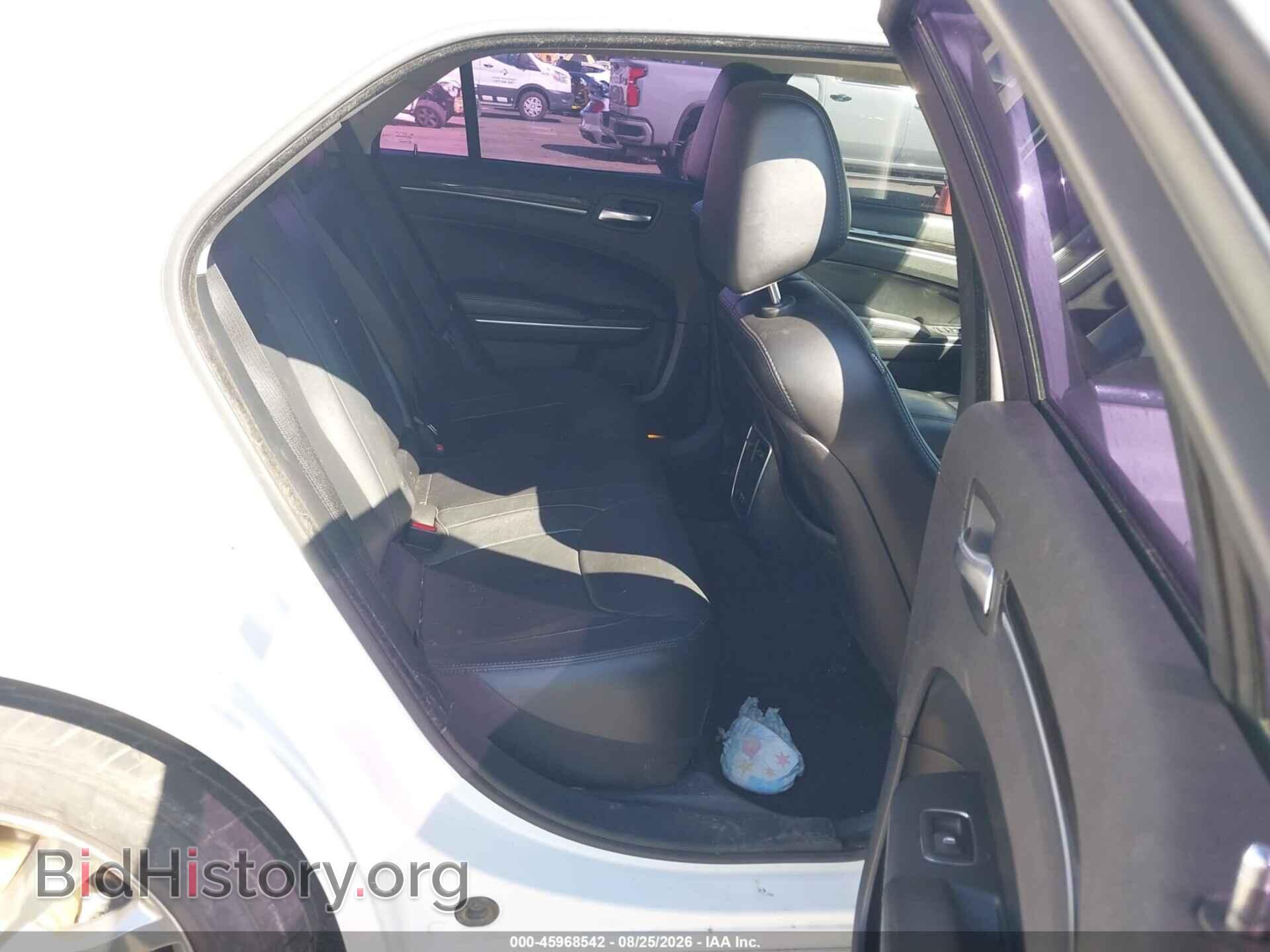 2015 CHRYSLER 300 - VIN: 2C3CCARG1FH792887 - Фото 8