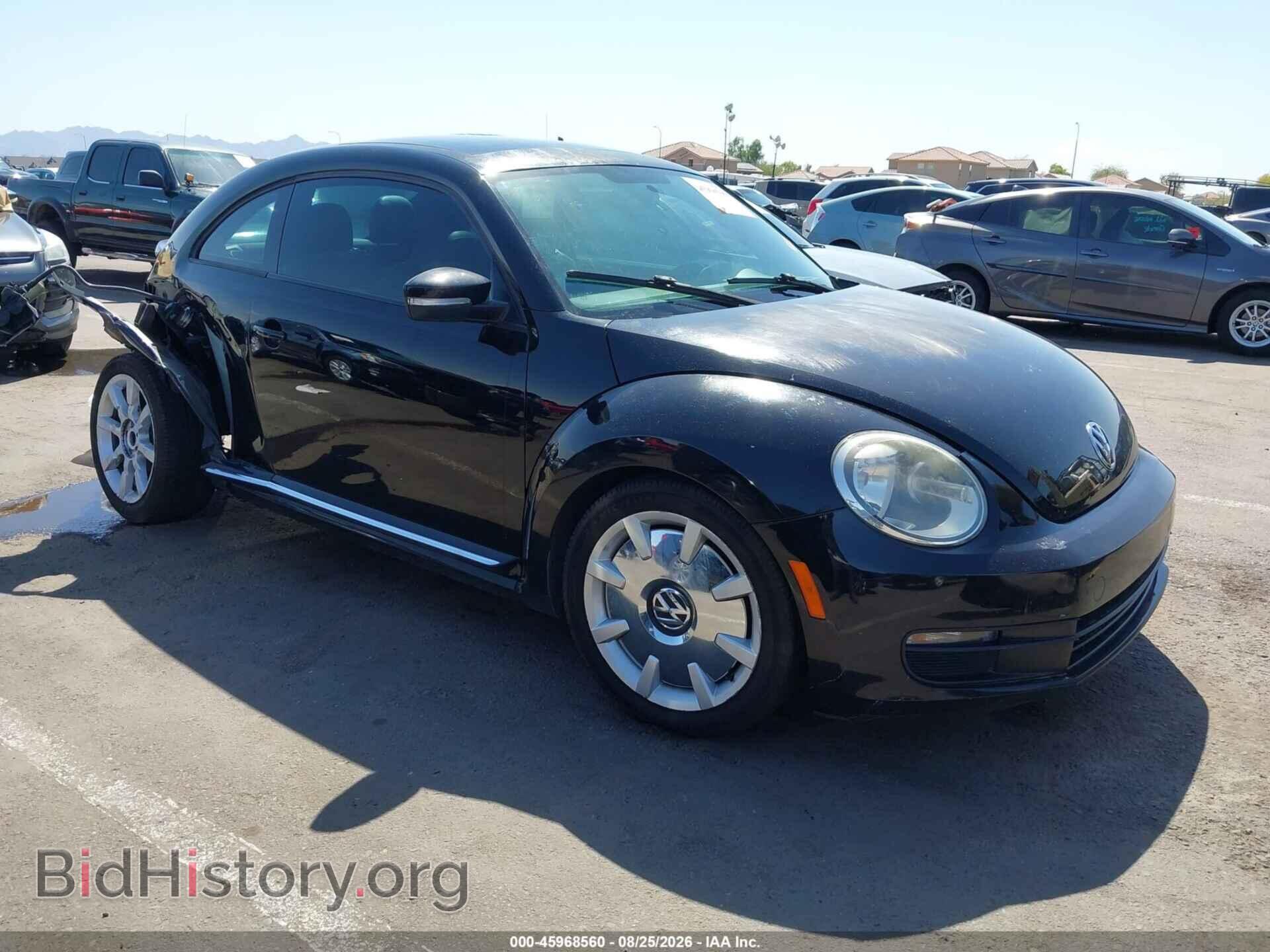 Photo 3VWJP7AT7CM637760 - VOLKSWAGEN BEETLE 2012