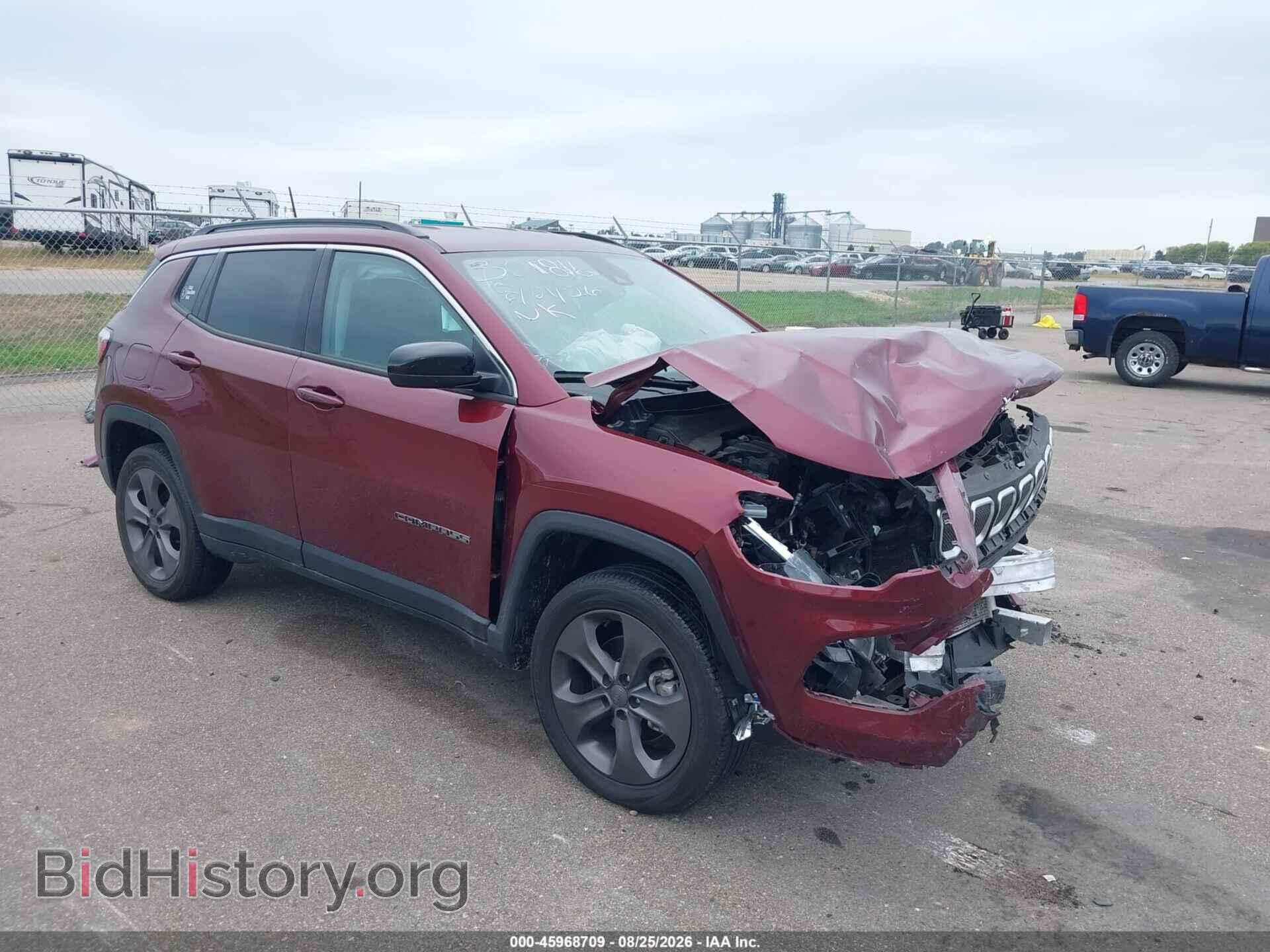 Photo 3C4NJDFB0NT134083 - JEEP COMPASS 2022