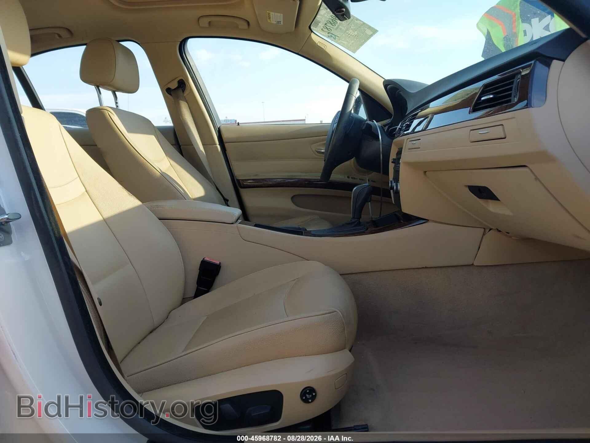 2010 BMW 328I - VIN: WBAPH7C55AA800048 - Photo 5
