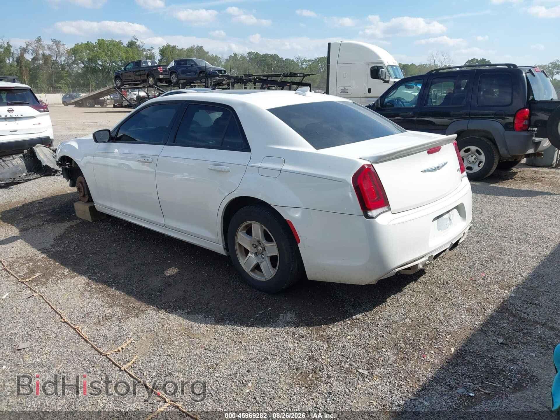 2017 CHRYSLER 300 - VIN: 2C3CCABG4HH603419 - Photo 3