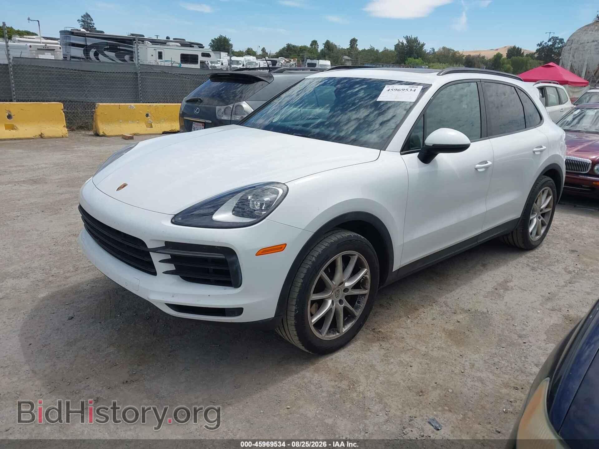 2020 PORSCHE CAYENNE - VIN: WP1AA2AYXLDA08961 - Photo 2
