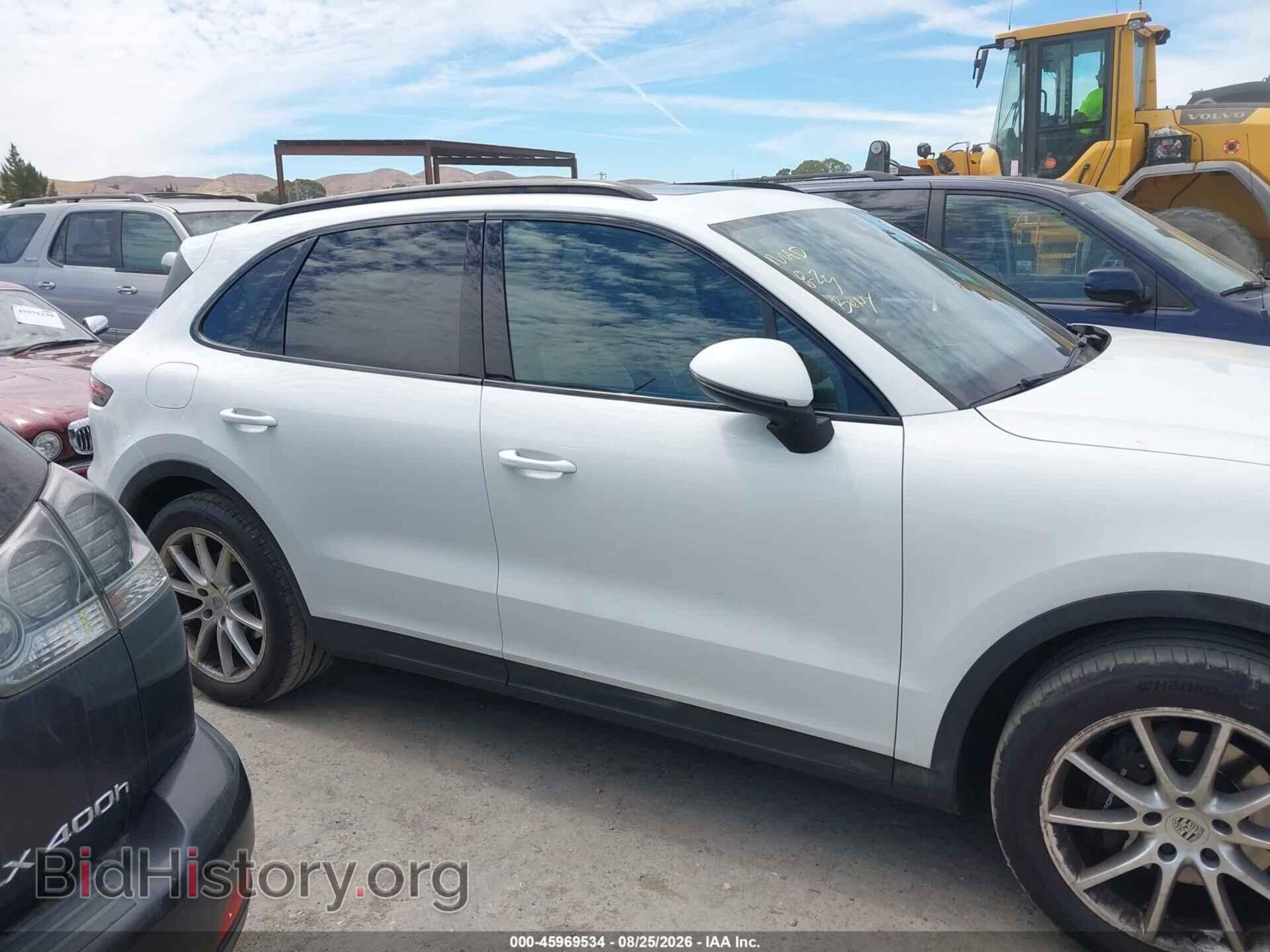 2020 PORSCHE CAYENNE - VIN: WP1AA2AYXLDA08961 - Photo 13