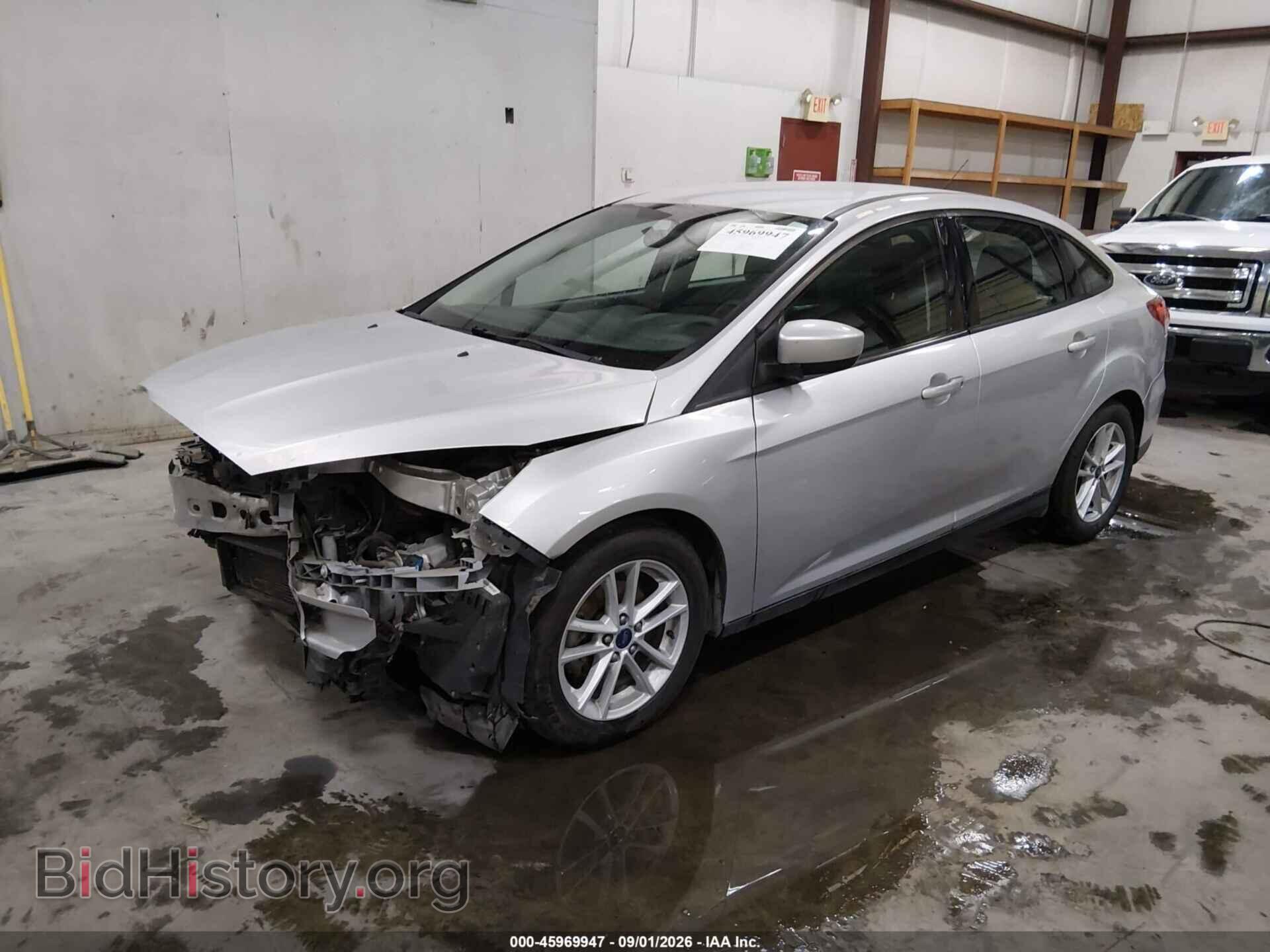 2018 FORD FOCUS - VIN: 1FADP3F27JL327962 - Photo 2