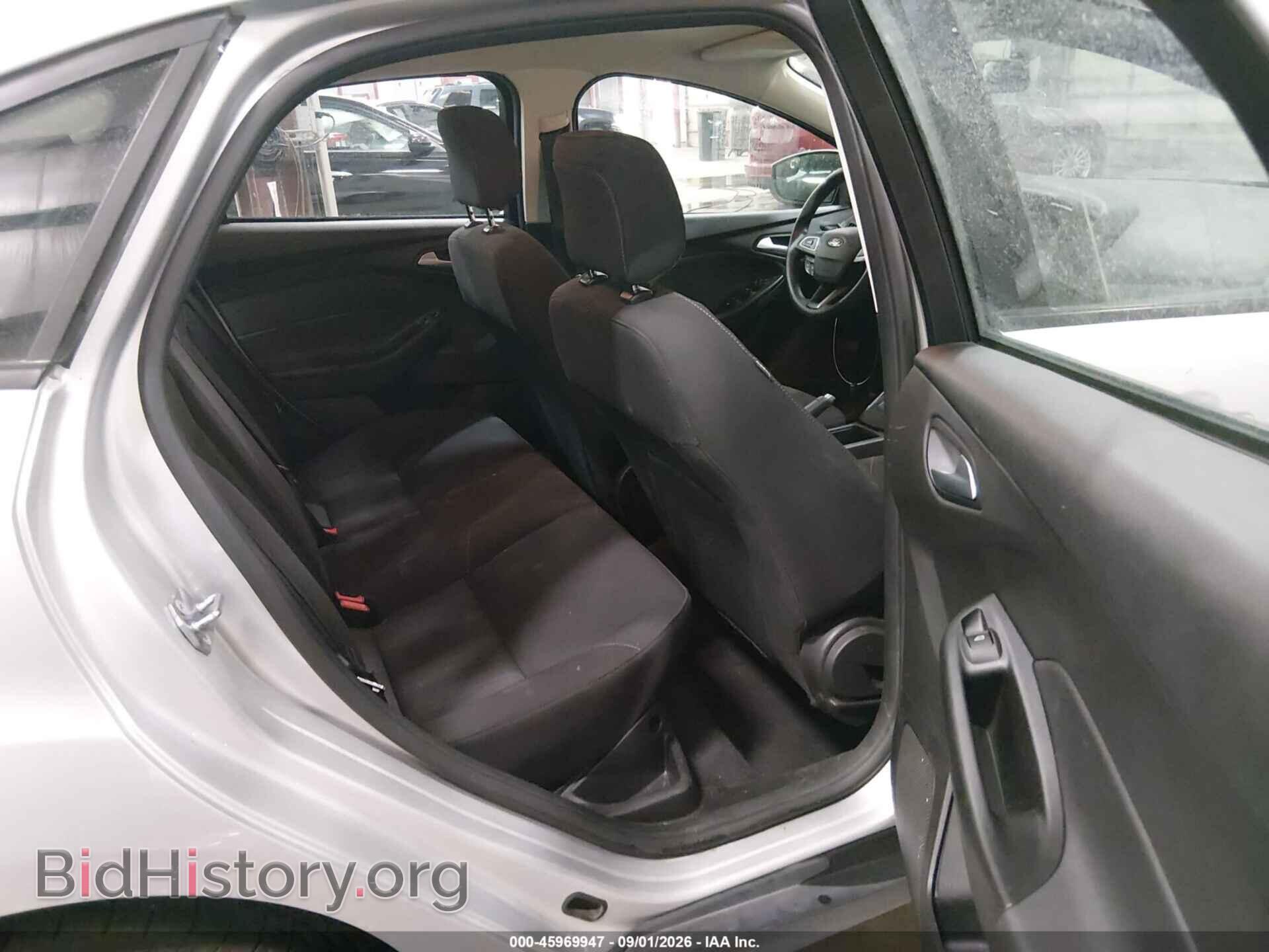 2018 FORD FOCUS - VIN: 1FADP3F27JL327962 - Photo 8