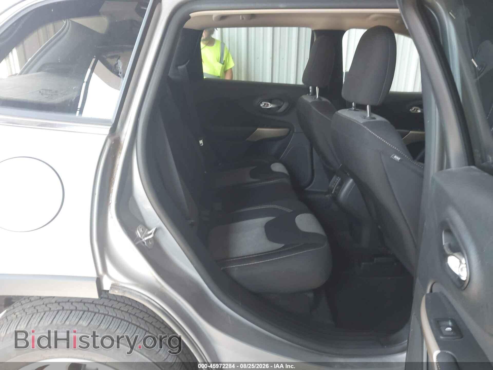 2018 JEEP CHEROKEE - VIN: 1C4PJMCB4JD528599 - Фото 8