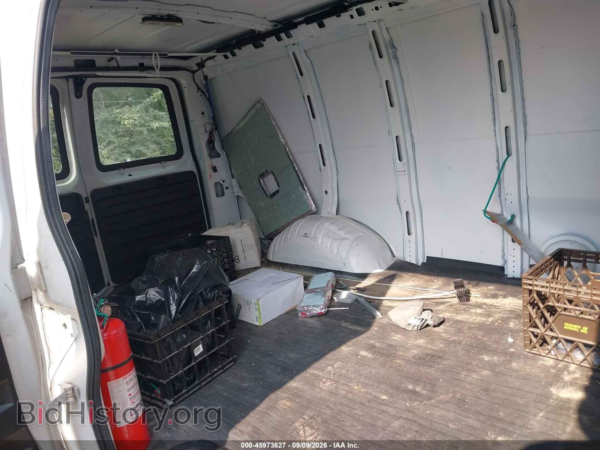 2015 GMC SAVANA 2500 - VIN: 1GTW7FCF6F1227608 - Photo 8