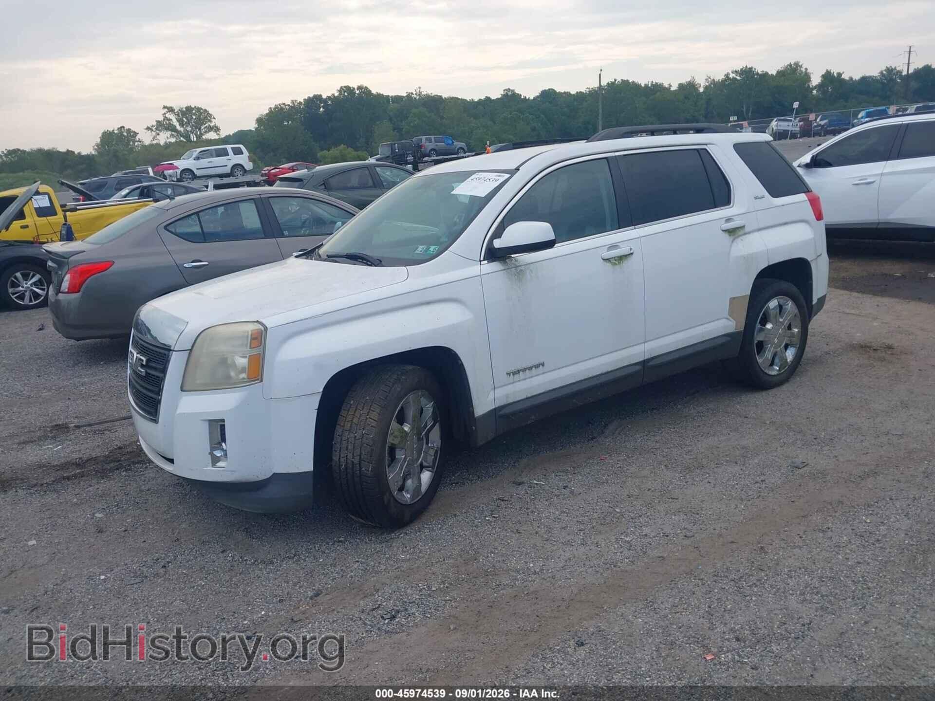 2011 GMC TERRAIN - VIN: 2CTFLTE55B6299376 - Photo 2