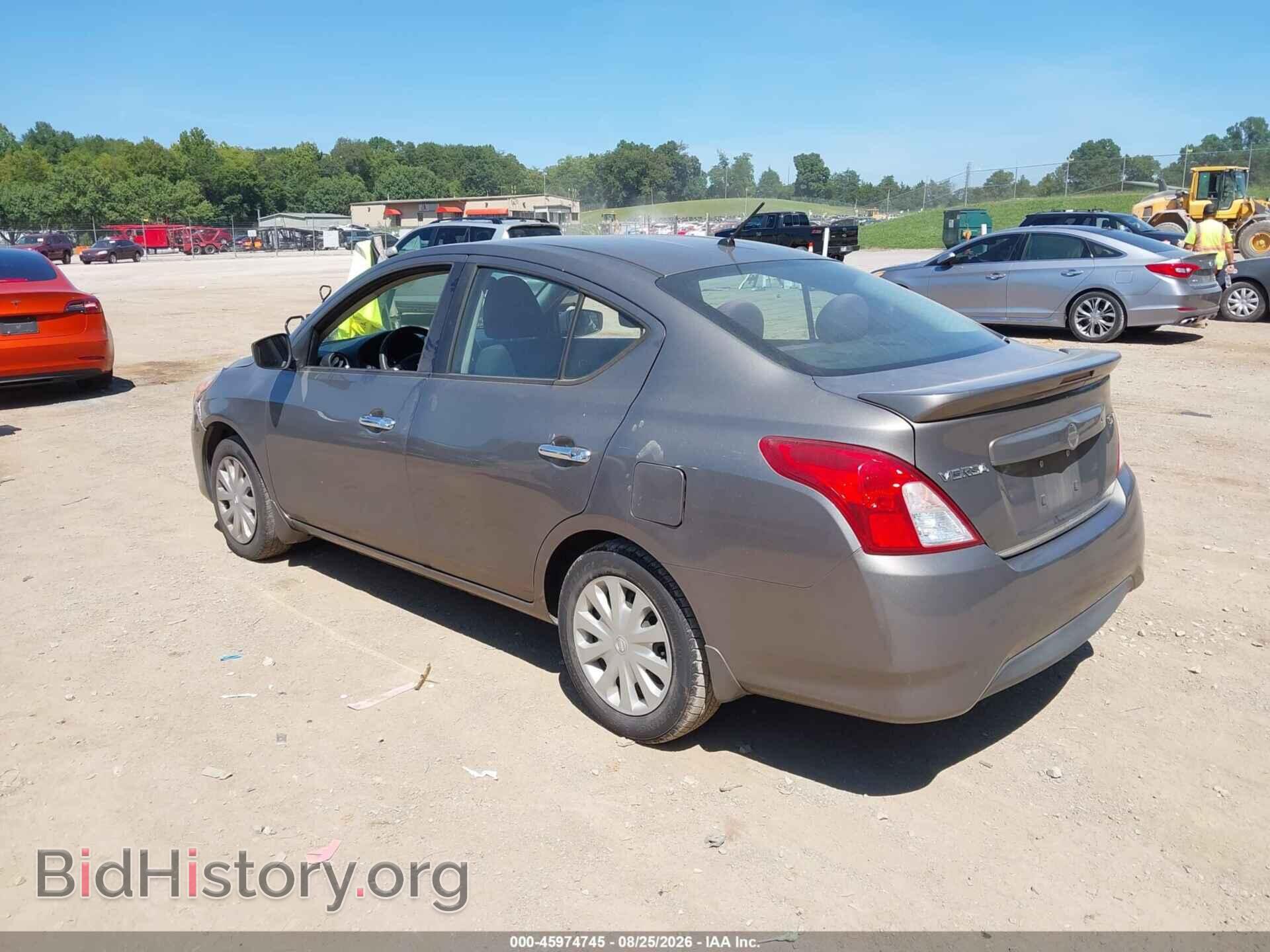 2017 NISSAN VERSA - VIN: 3N1CN7AP1HL807325 - Фото 3