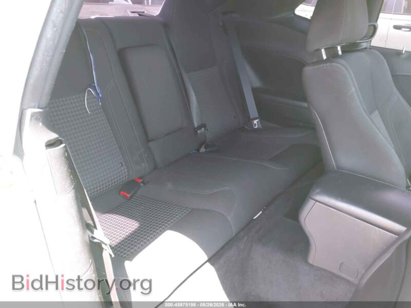 2017 Dodge CHALLENGER (VIN 2C3CDZAG6HH592646) — photo 8 of 17