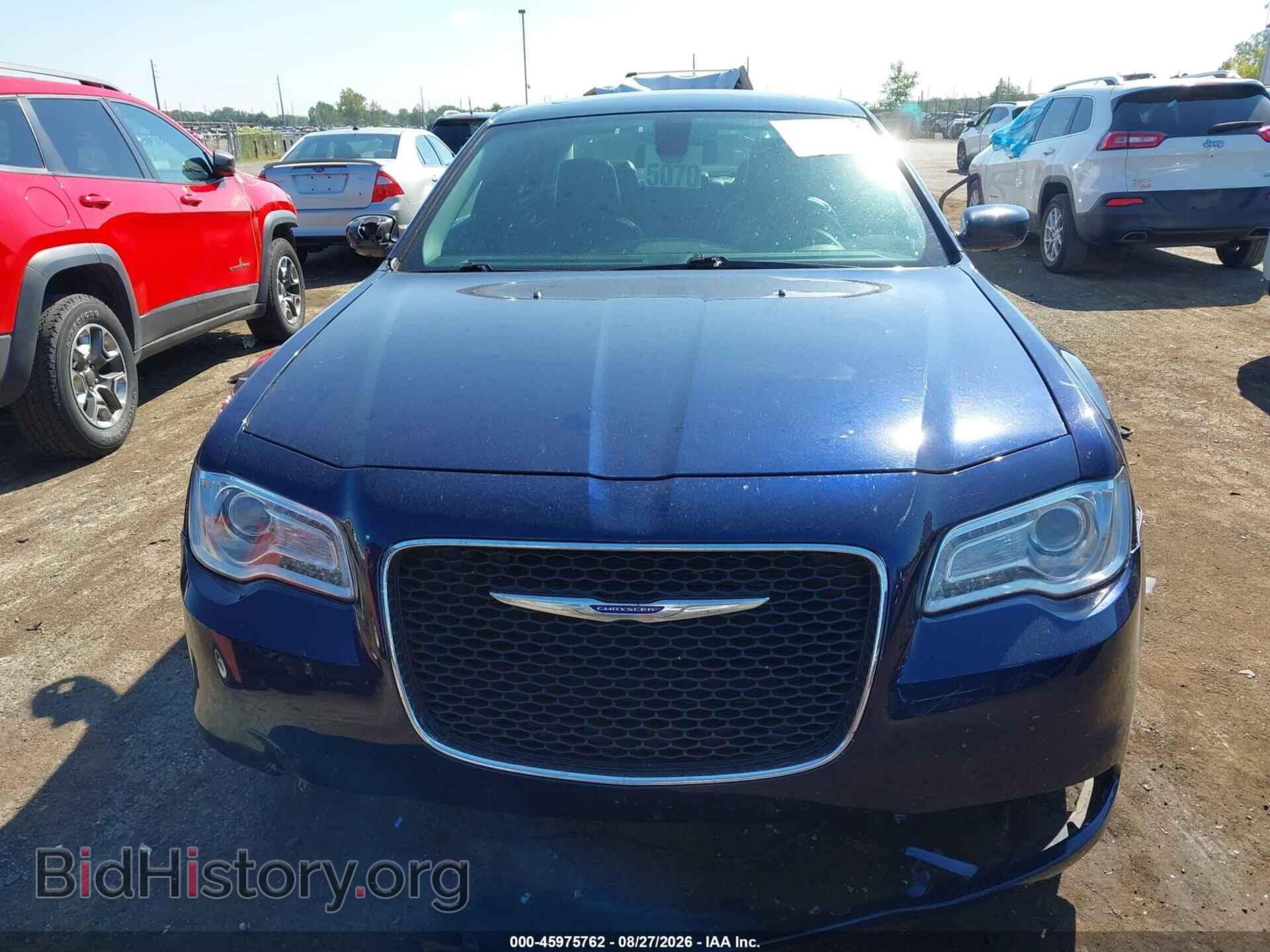 2017 CHRYSLER 300 - VIN: 2C3CCARG6HH553127 - Фото 13