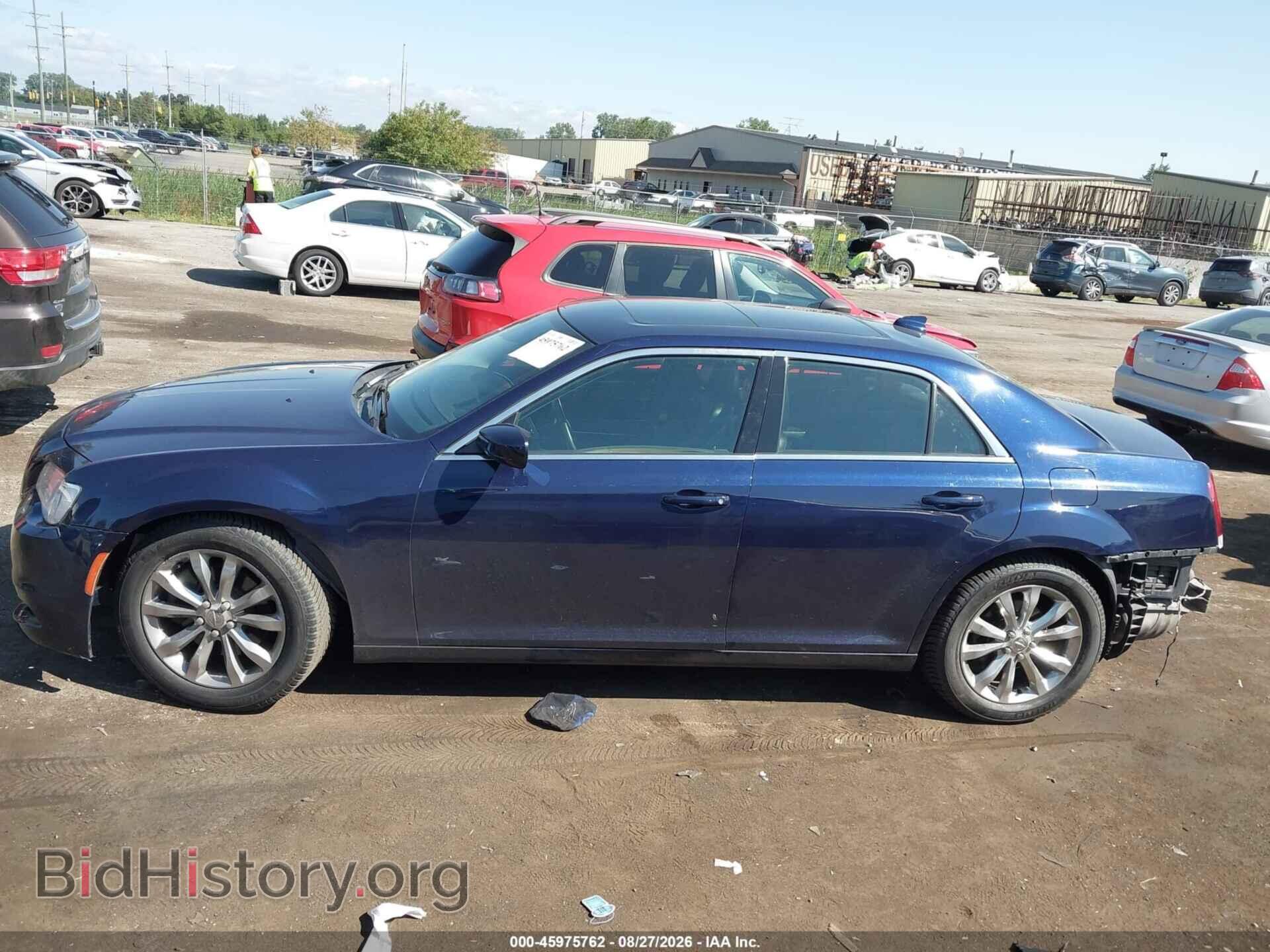 2017 CHRYSLER 300 - VIN: 2C3CCARG6HH553127 - Фото 15