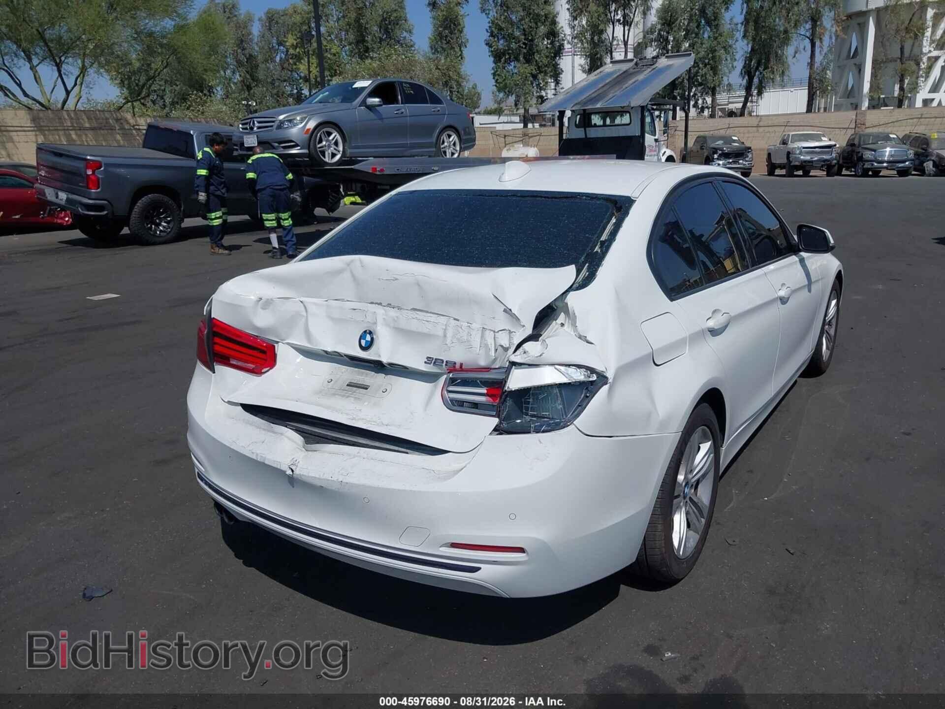 2016 BMW 328I - VIN: WBA8E9G55GNU30420 - Фото 6