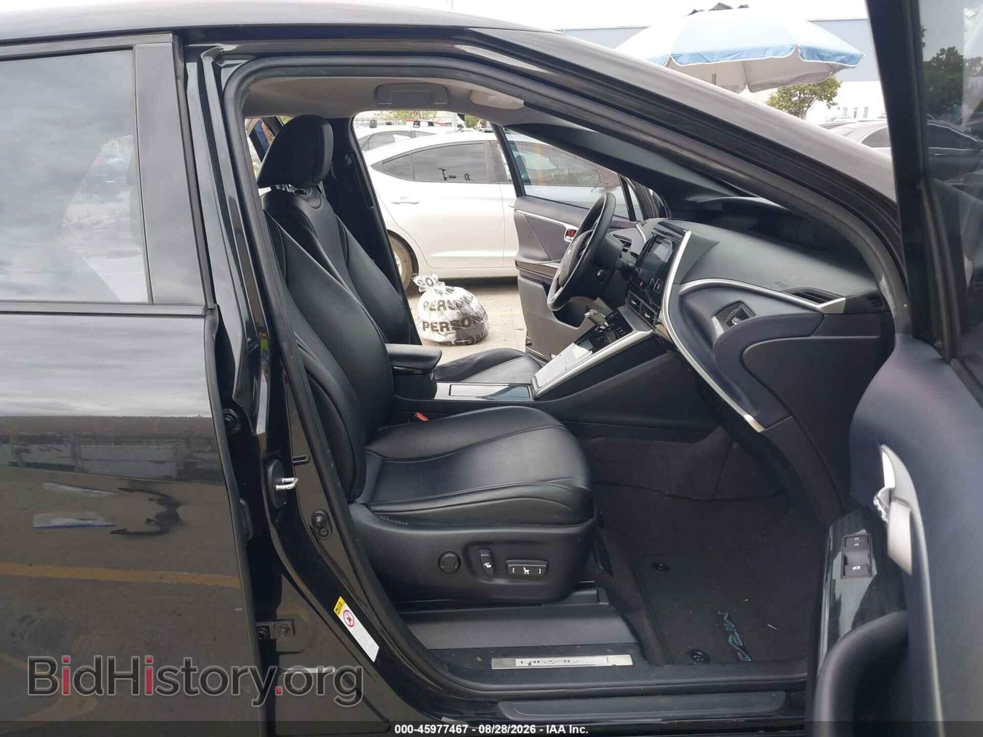 2017 TOYOTA MIRAI - VIN: JTDBVRBD1HA001663 - Photo 5